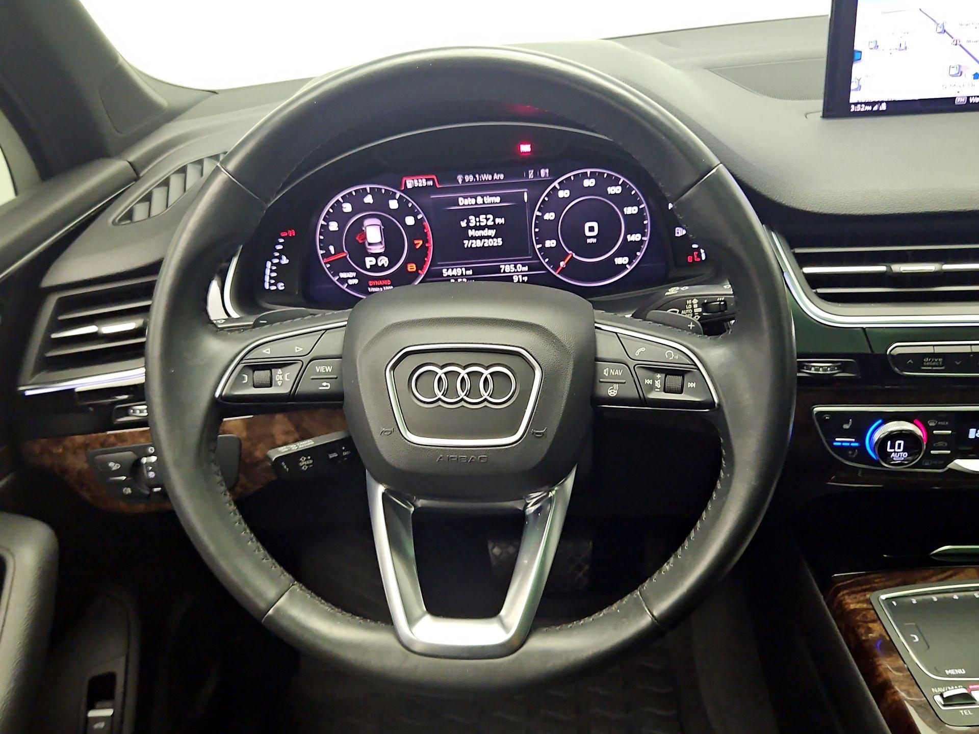 Thumbnail: 2019 Audi Q7 - 10