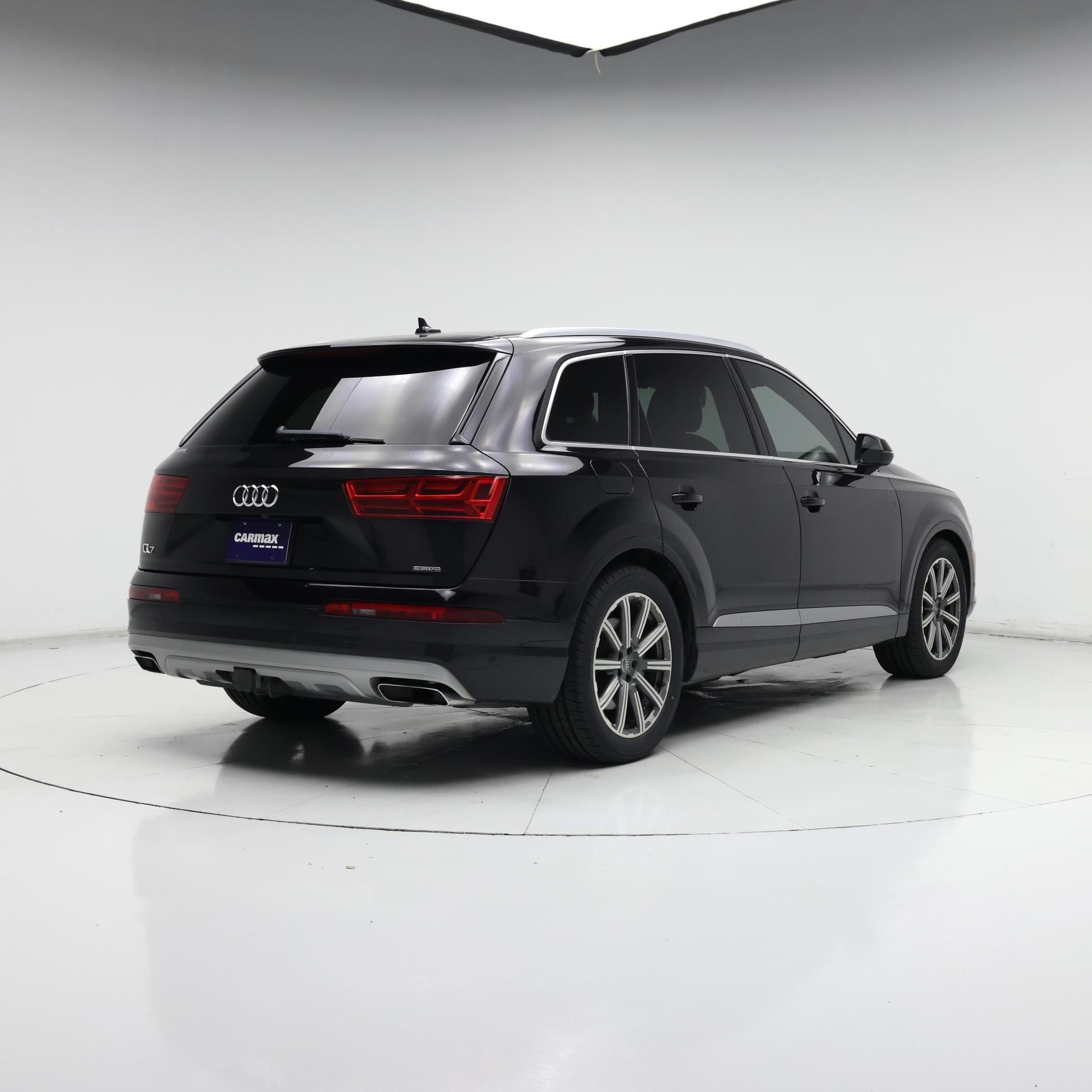 Thumbnail: 2019 Audi Q7 - 8