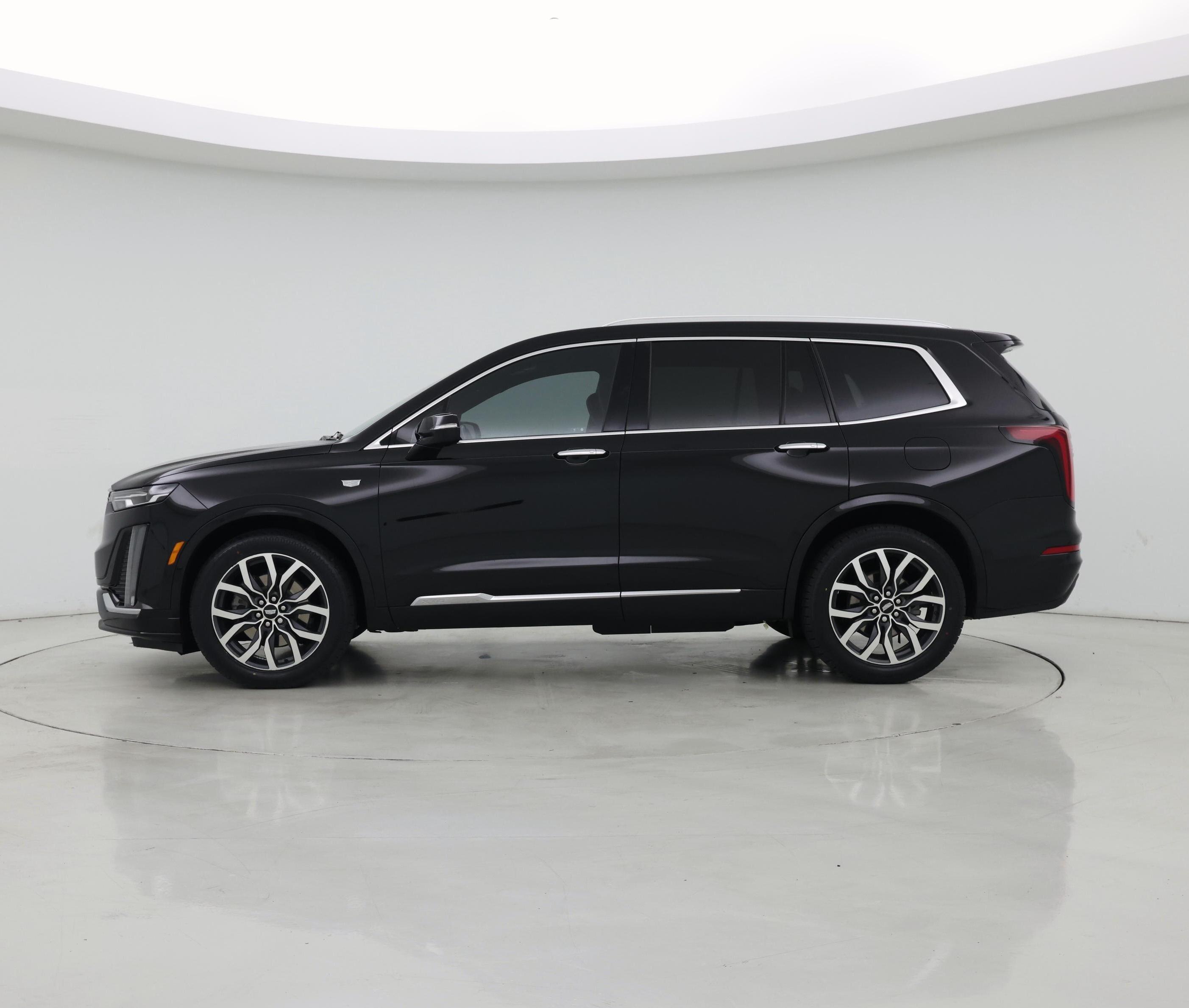 Thumbnail: 2023 Cadillac XT6 - 3
