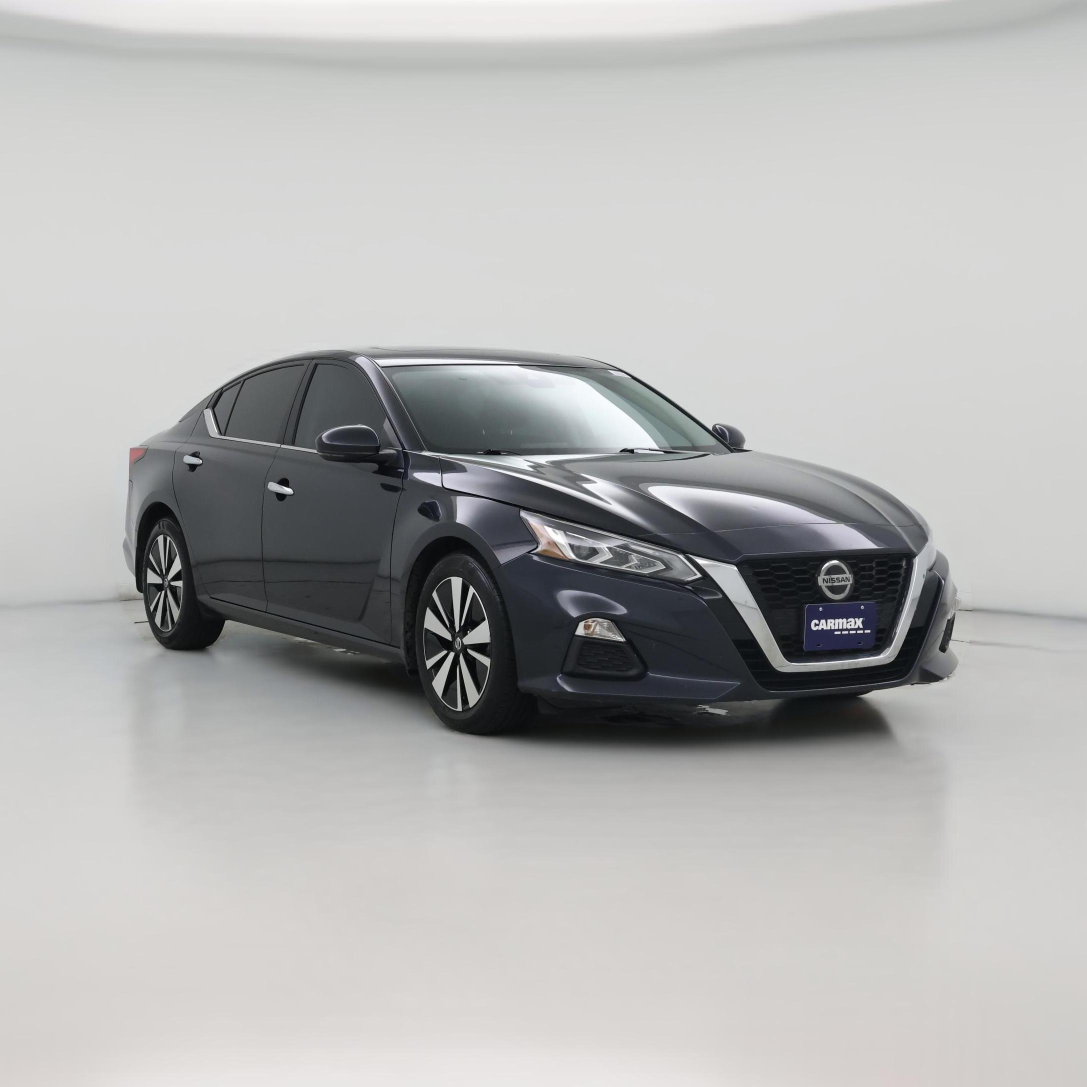 Thumbnail: 2022 Nissan Altima - 1