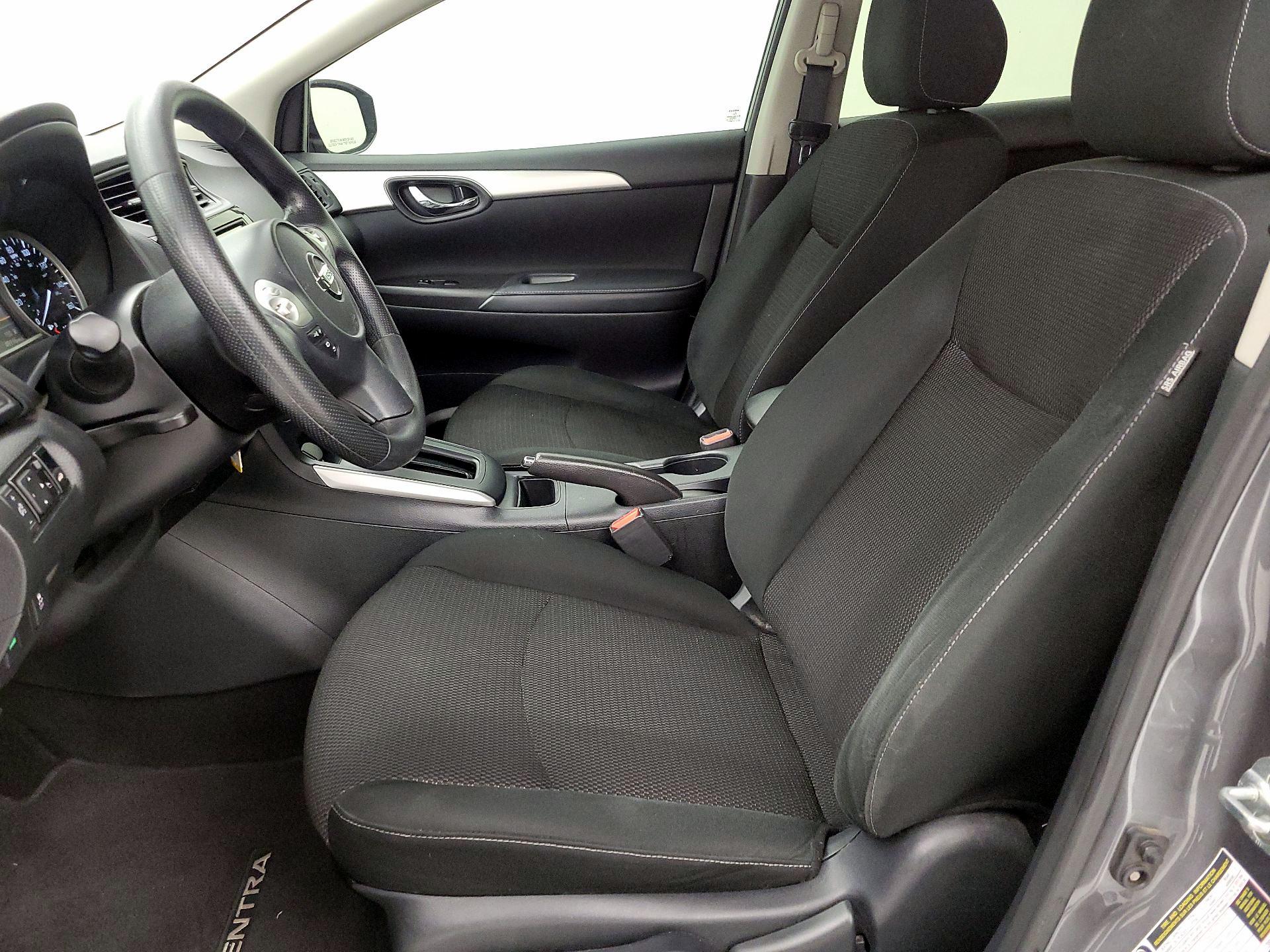 Thumbnail: 2019 Nissan Sentra - 11