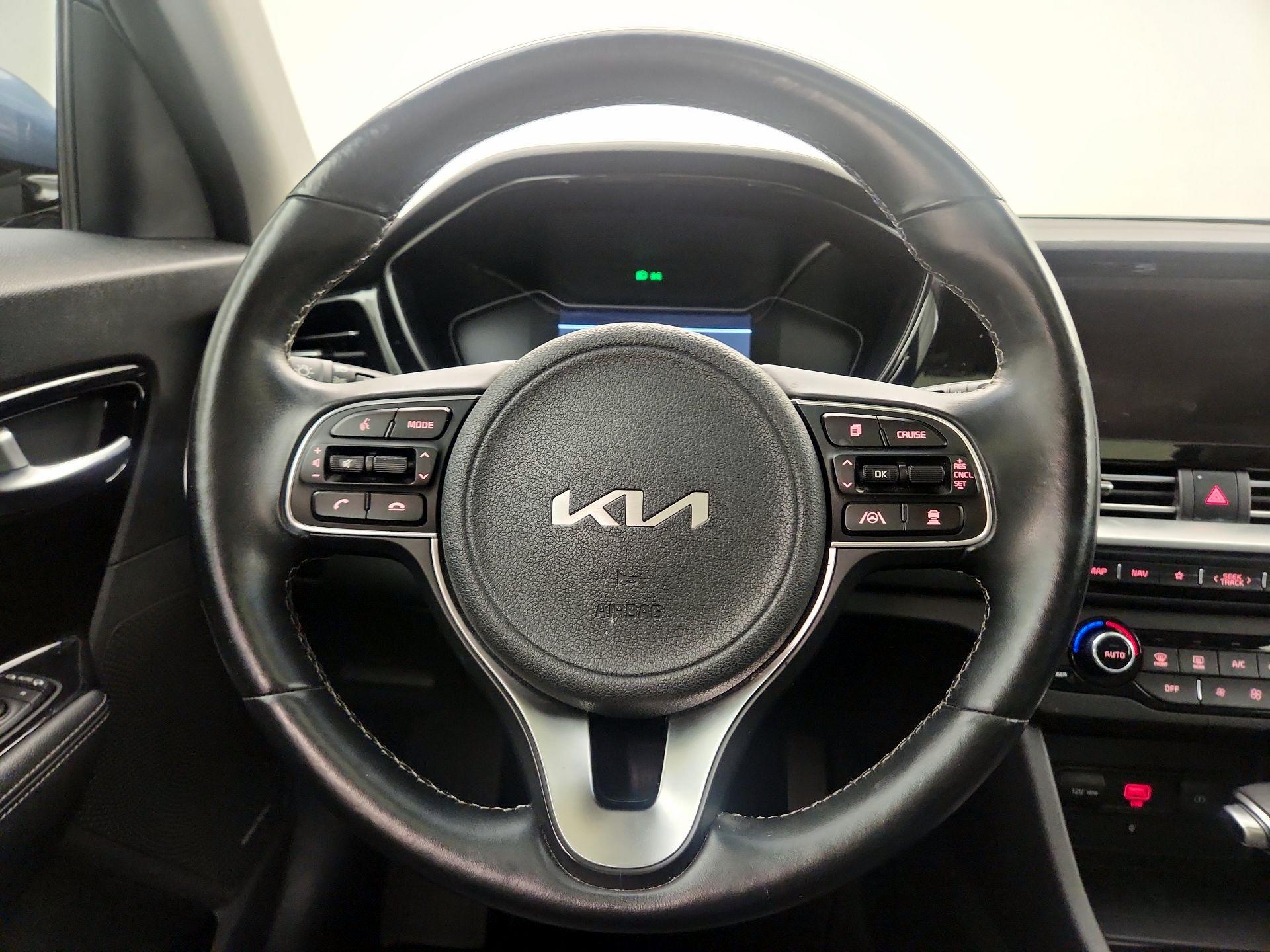 Thumbnail: 2022 Kia Niro - 10
