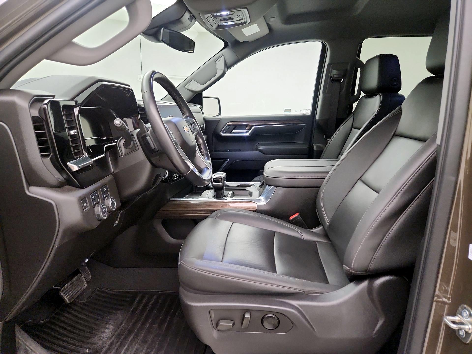 Thumbnail: 2023 Chevrolet Silverado 1500 - 11
