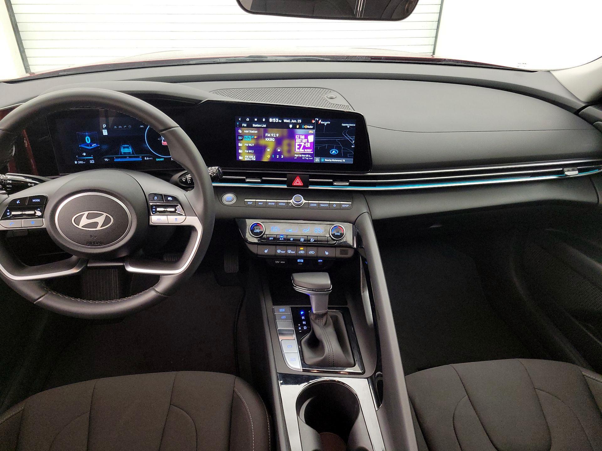Thumbnail: 2024 Hyundai Elantra - 9