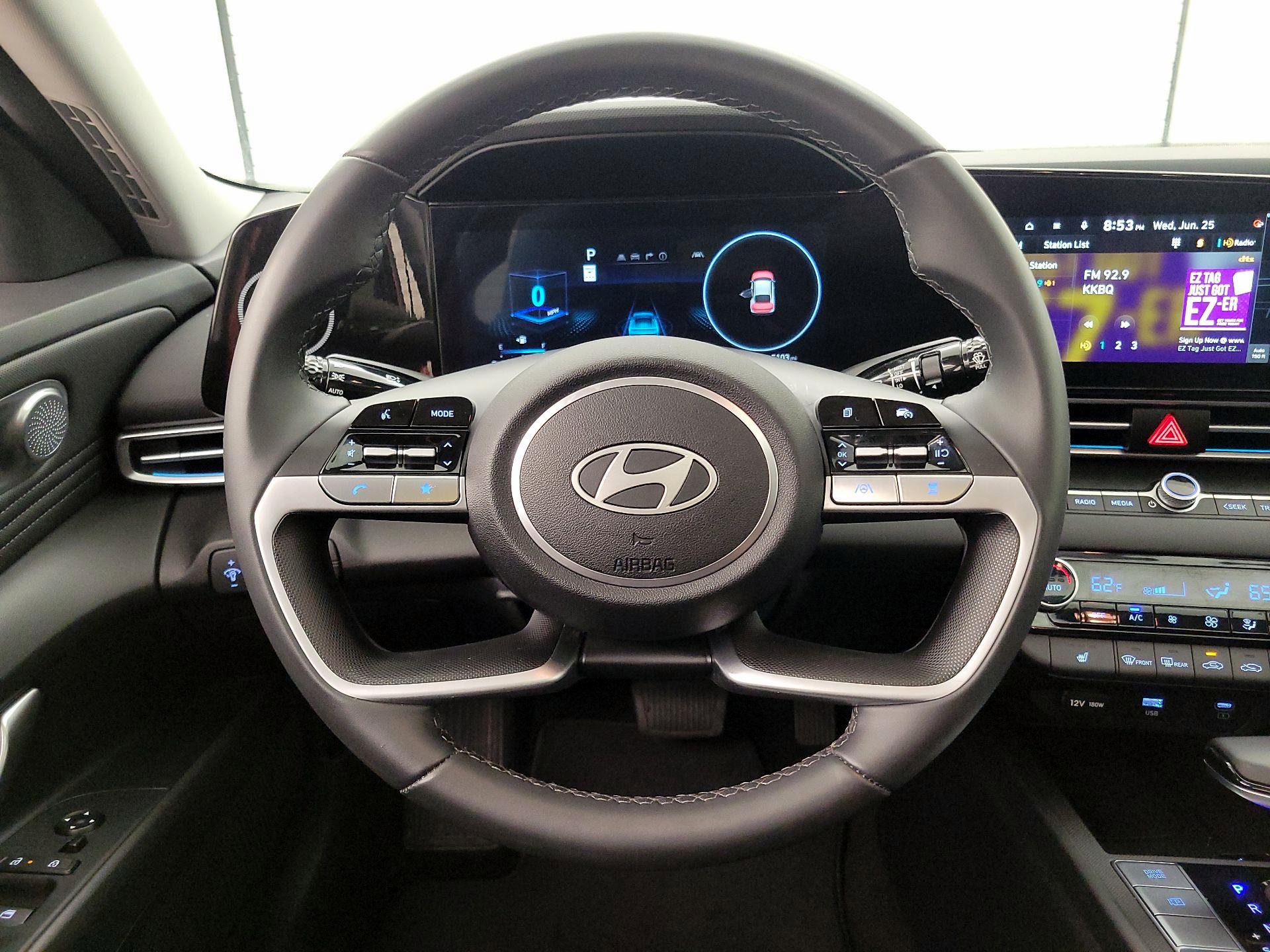 Thumbnail: 2024 Hyundai Elantra - 10