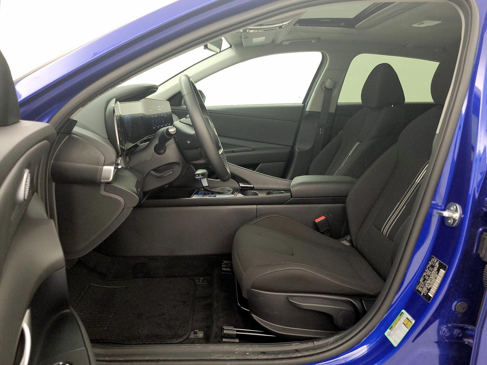 Thumbnail: 2024 Hyundai Elantra - 11