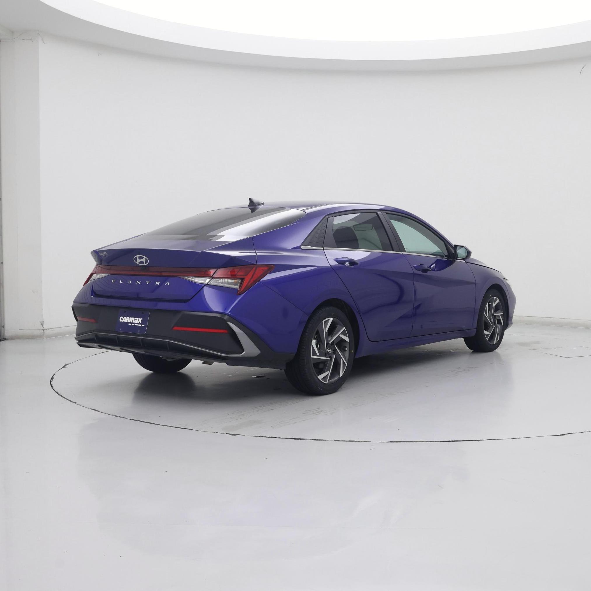 Thumbnail: 2024 Hyundai Elantra - 8