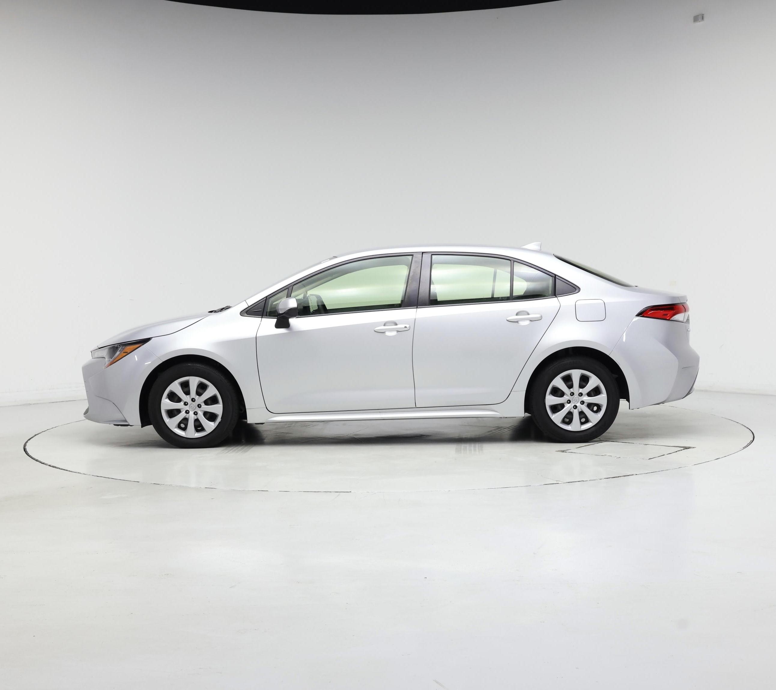 Thumbnail: 2022 Toyota Corolla - 3