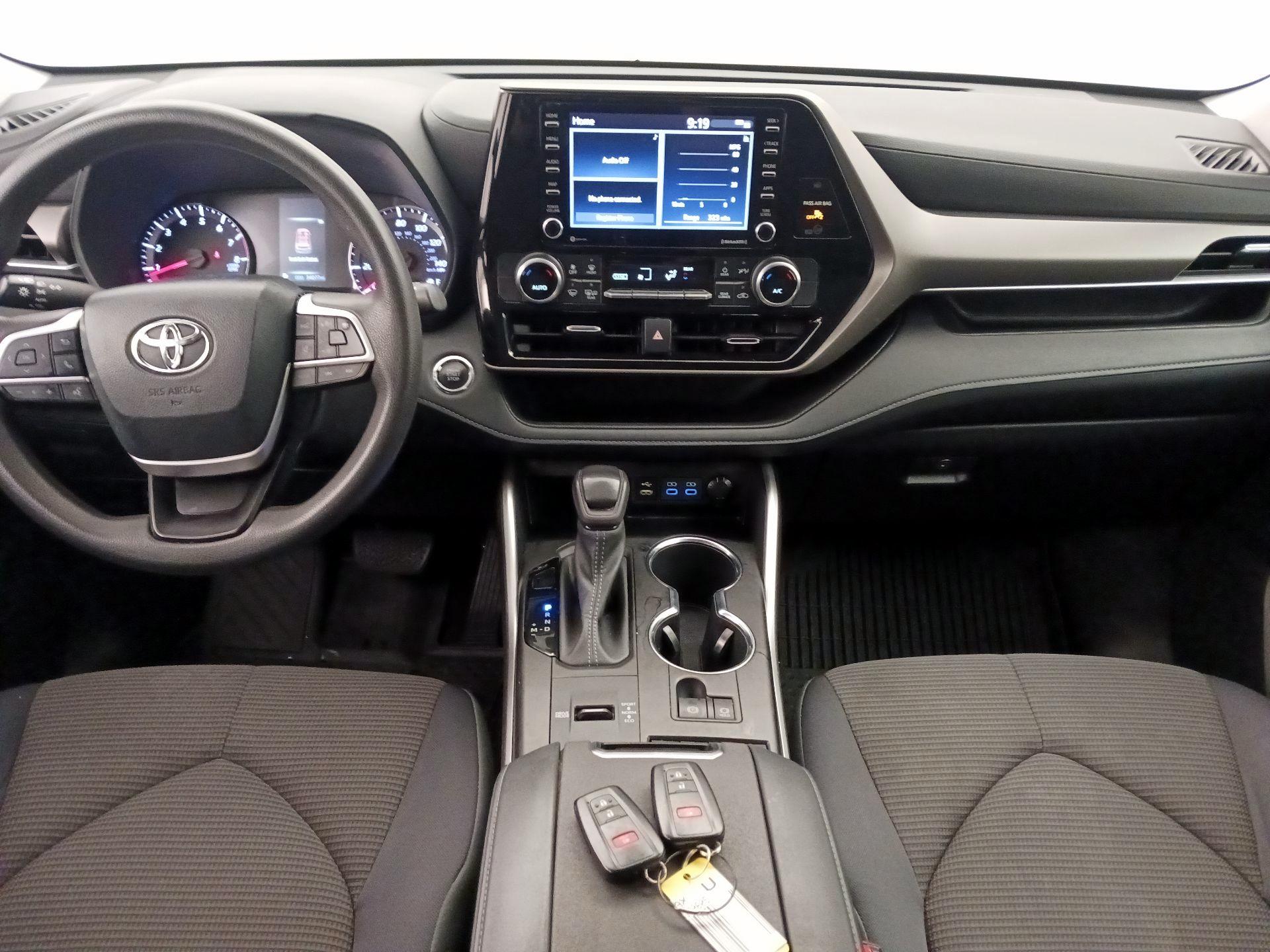 Thumbnail: 2022 Toyota Highlander - 9