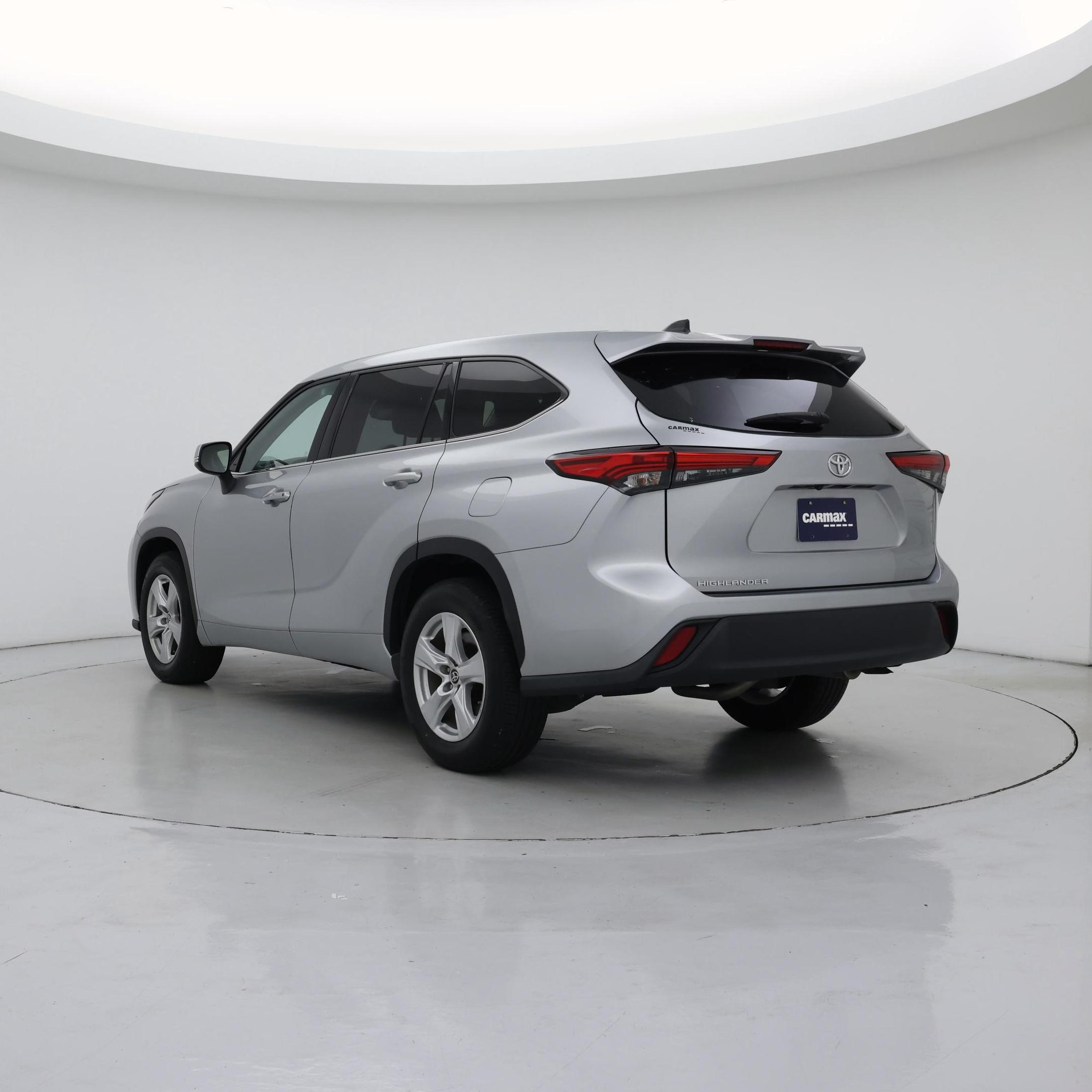 Thumbnail: 2022 Toyota Highlander - 2