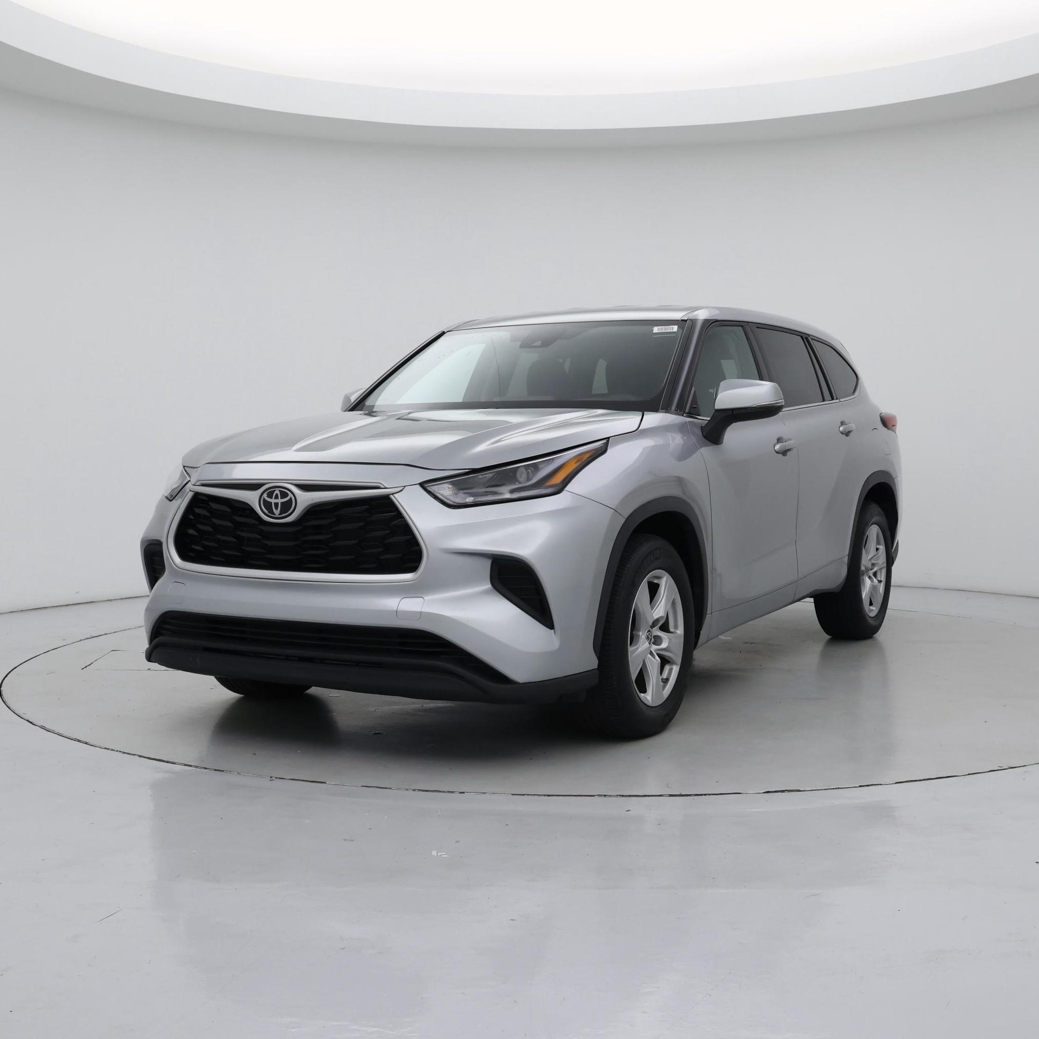 Thumbnail: 2022 Toyota Highlander - 4