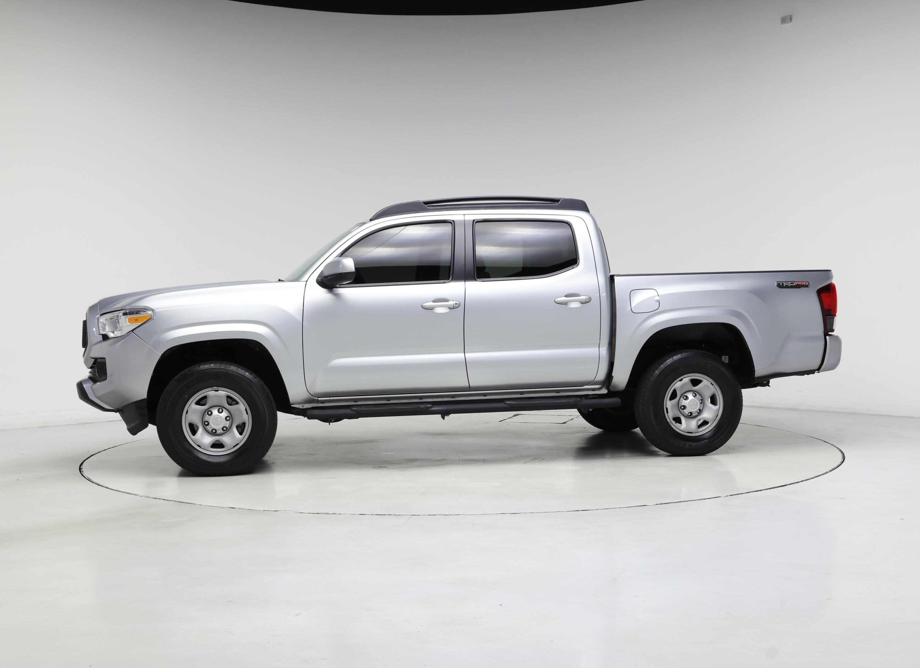 Thumbnail: 2023 Toyota Tacoma - 3