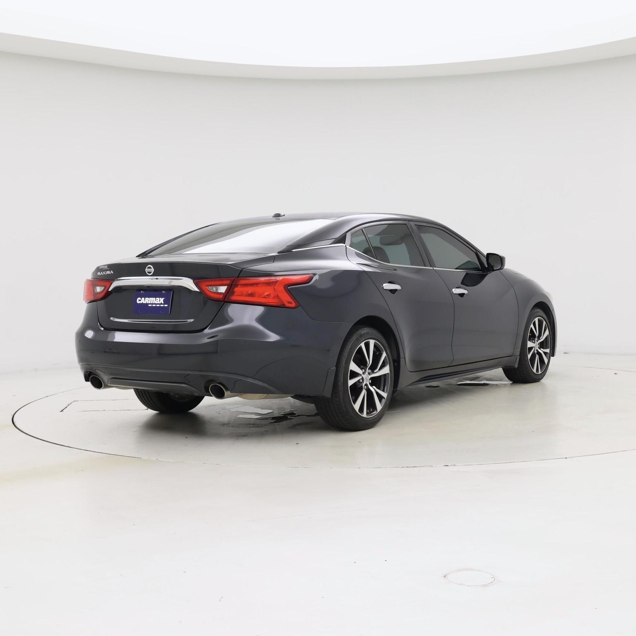 Thumbnail: 2017 Nissan Maxima - 8