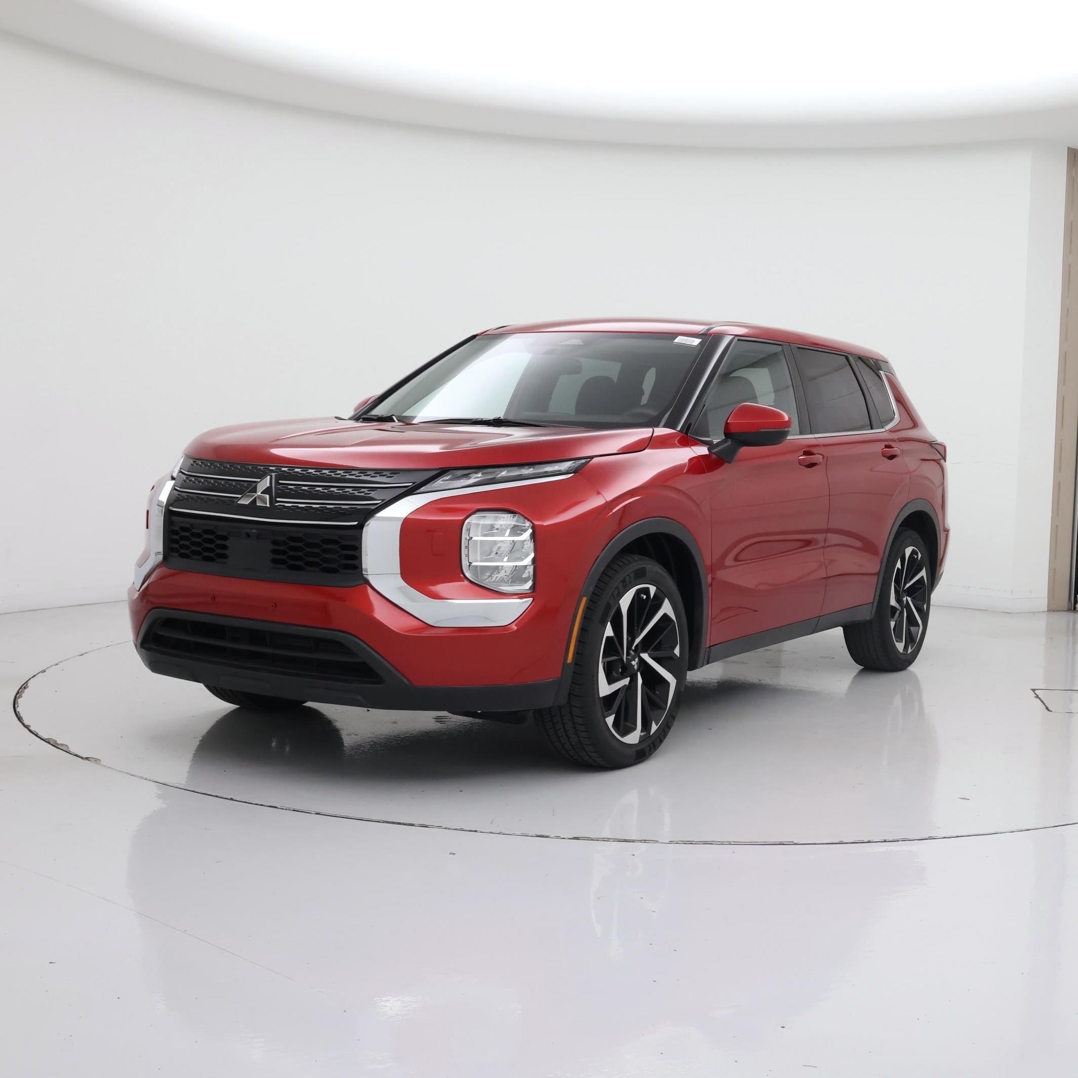 Thumbnail: 2022 Mitsubishi Outlander - 4