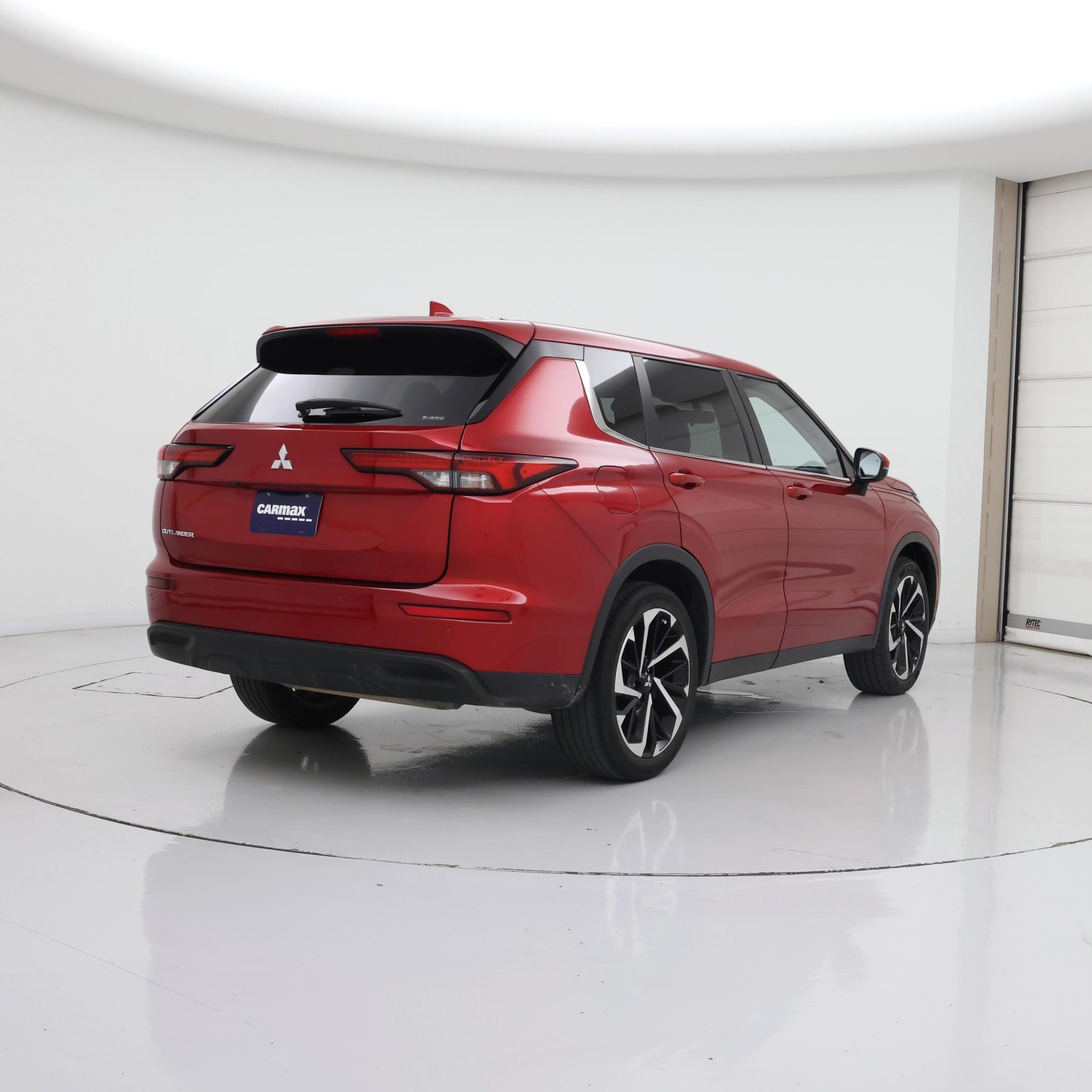 Thumbnail: 2022 Mitsubishi Outlander - 8