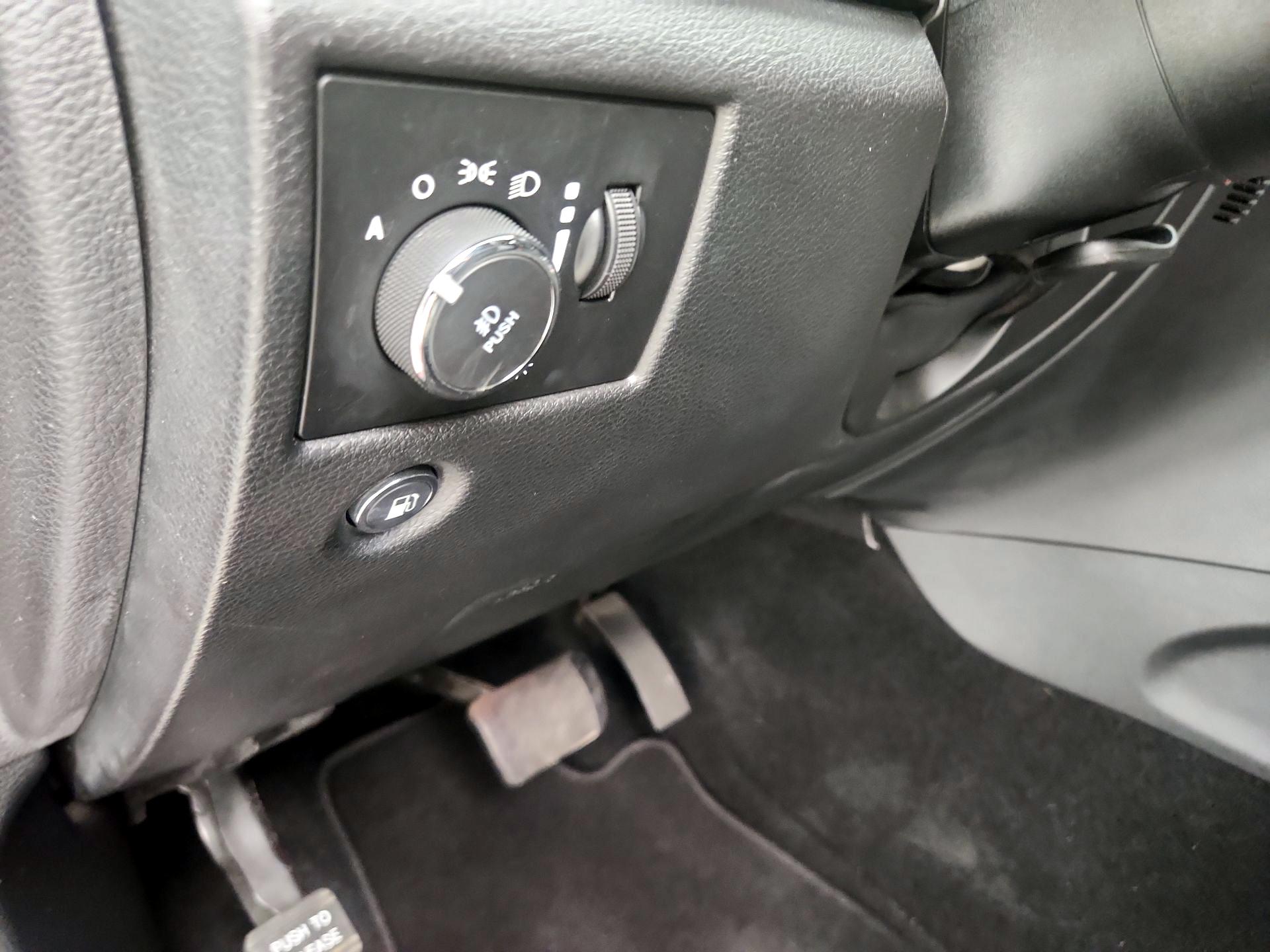 Thumbnail: 2019 Jeep Grand Cherokee - 13