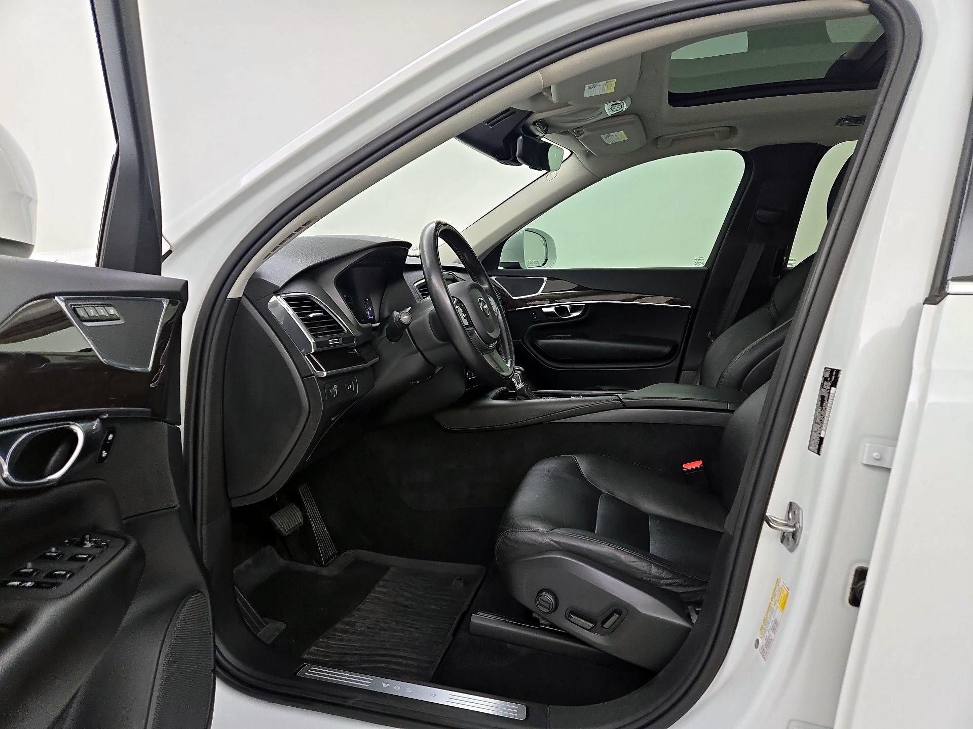 Thumbnail: 2019 Volvo XC90 - 11
