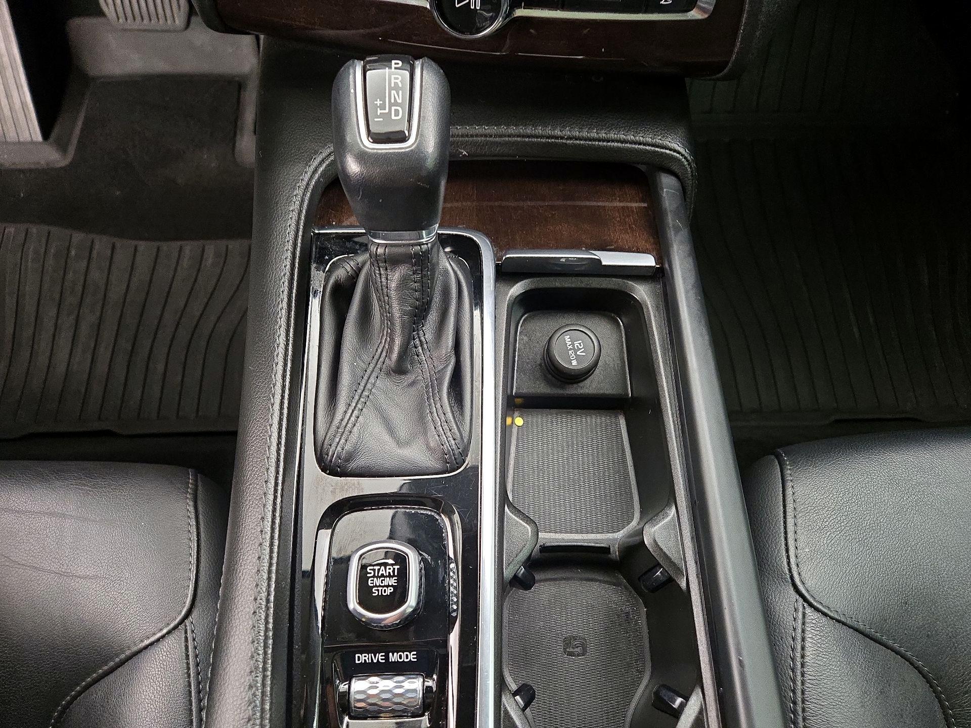 Thumbnail: 2019 Volvo XC90 - 17