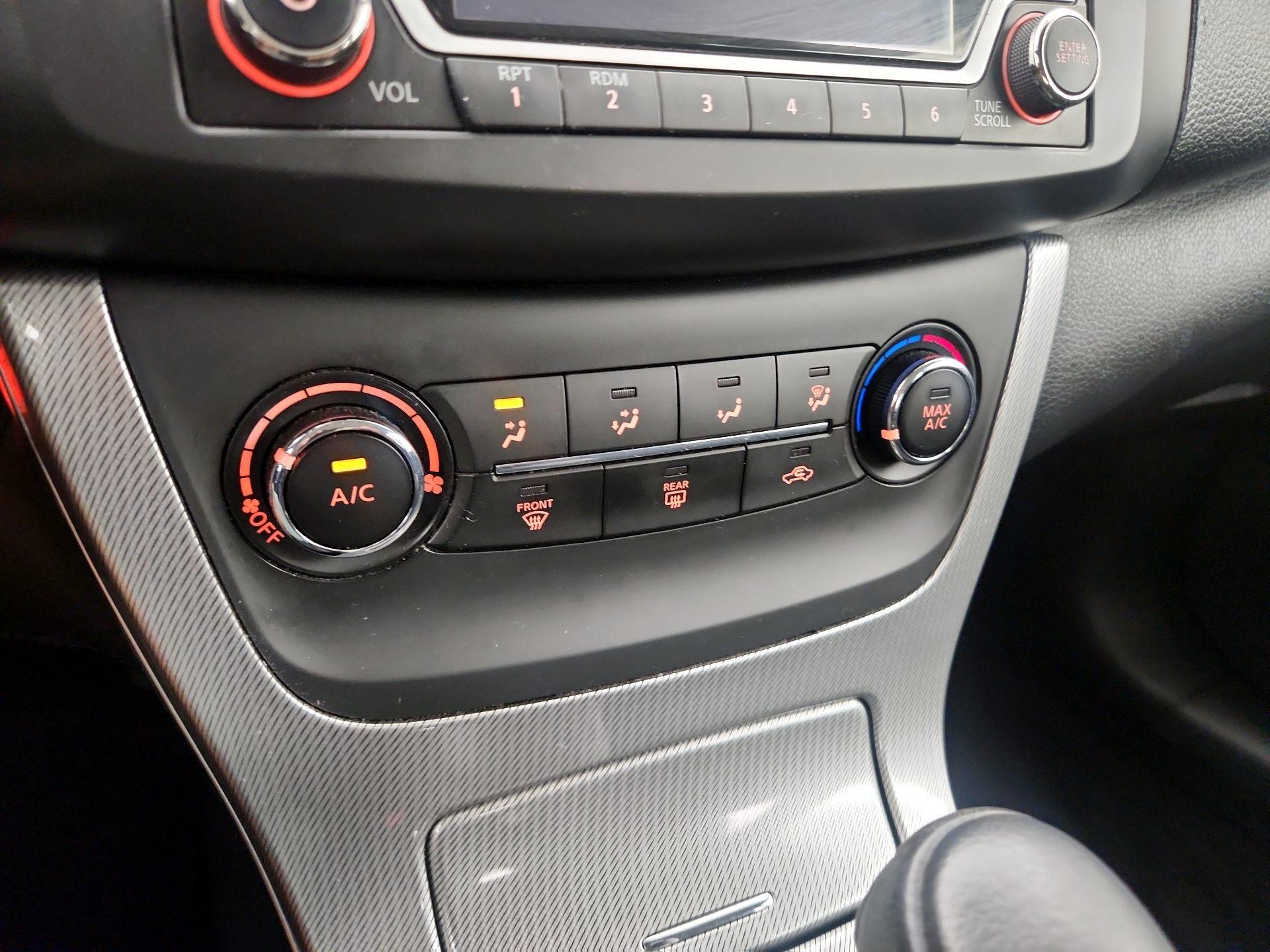 Thumbnail: 2015 Nissan Sentra - 16