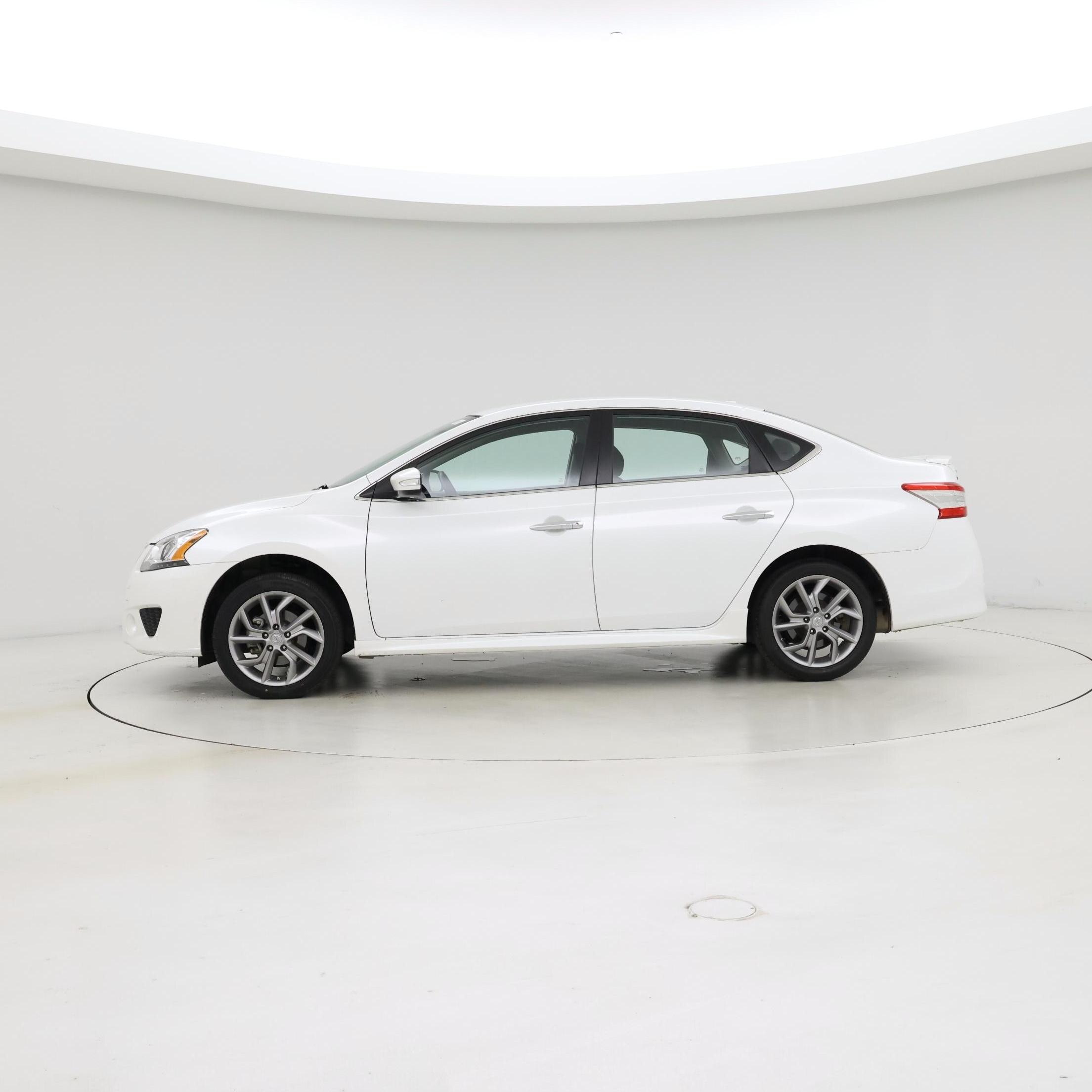 Thumbnail: 2015 Nissan Sentra - 3