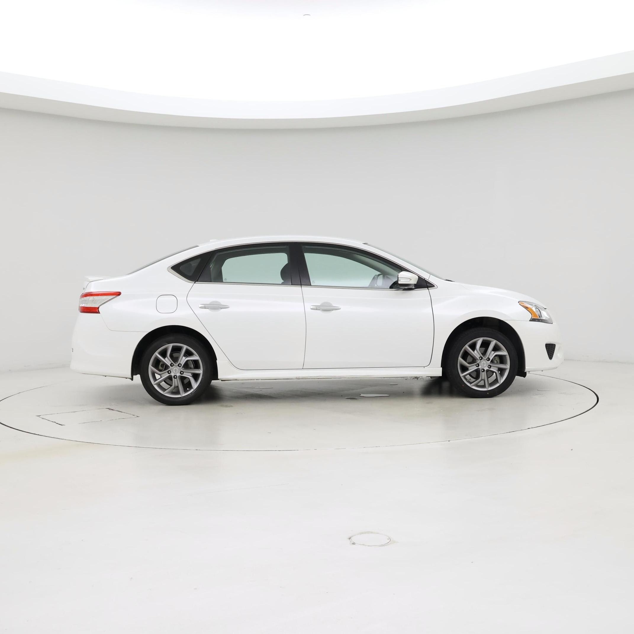 Thumbnail: 2015 Nissan Sentra - 7