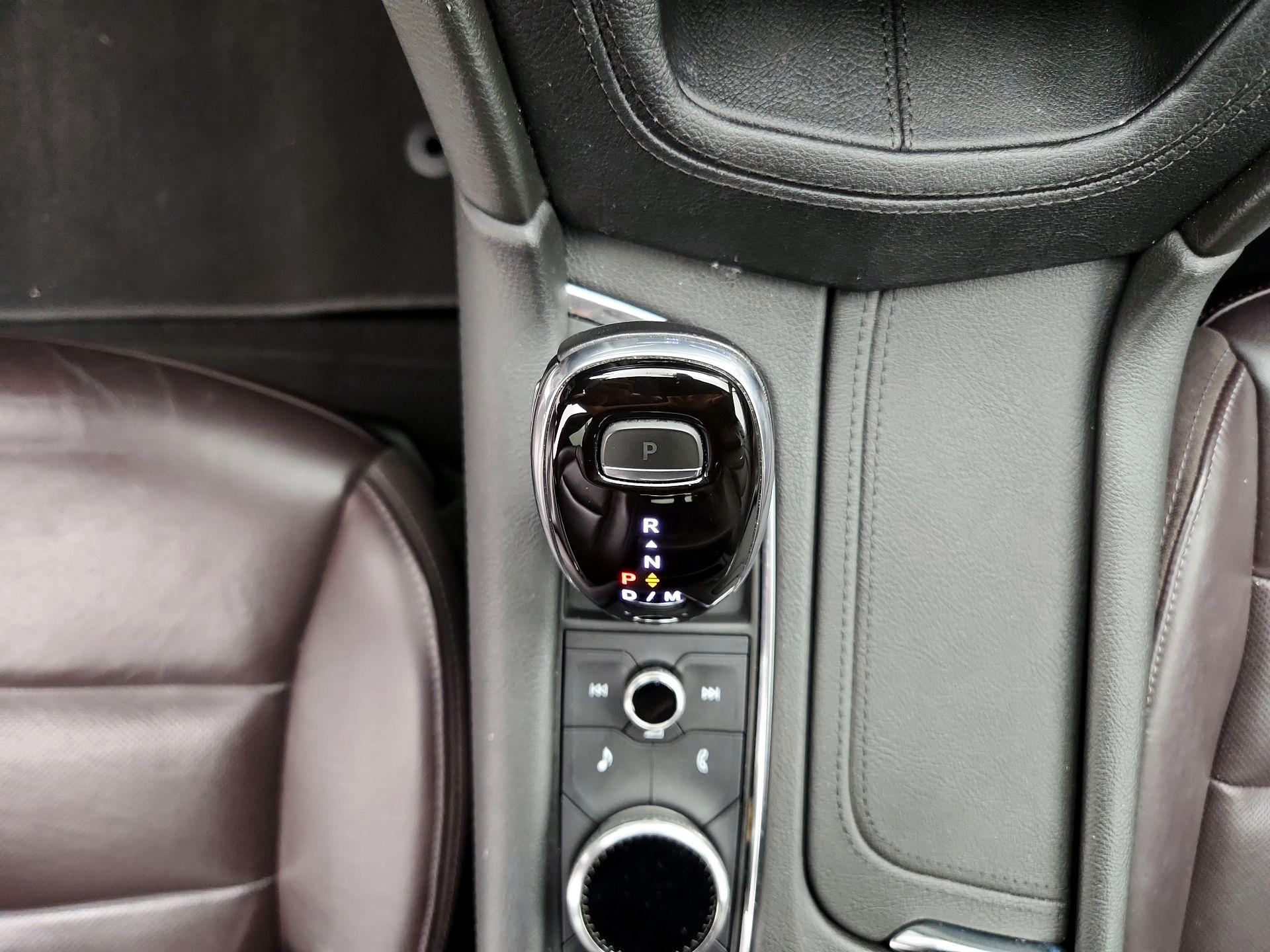 Thumbnail: 2020 Cadillac XT6 - 17