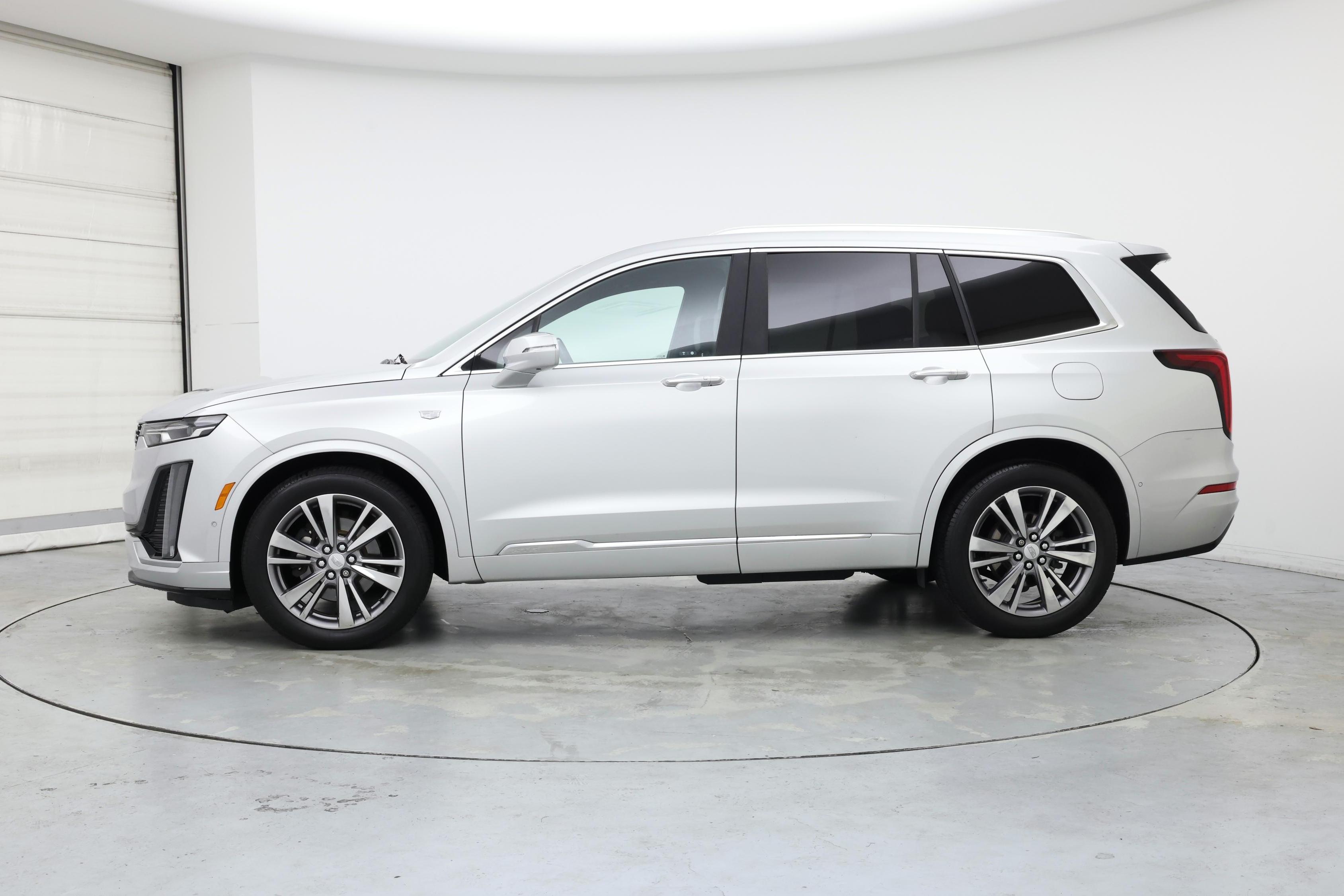 Thumbnail: 2020 Cadillac XT6 - 3