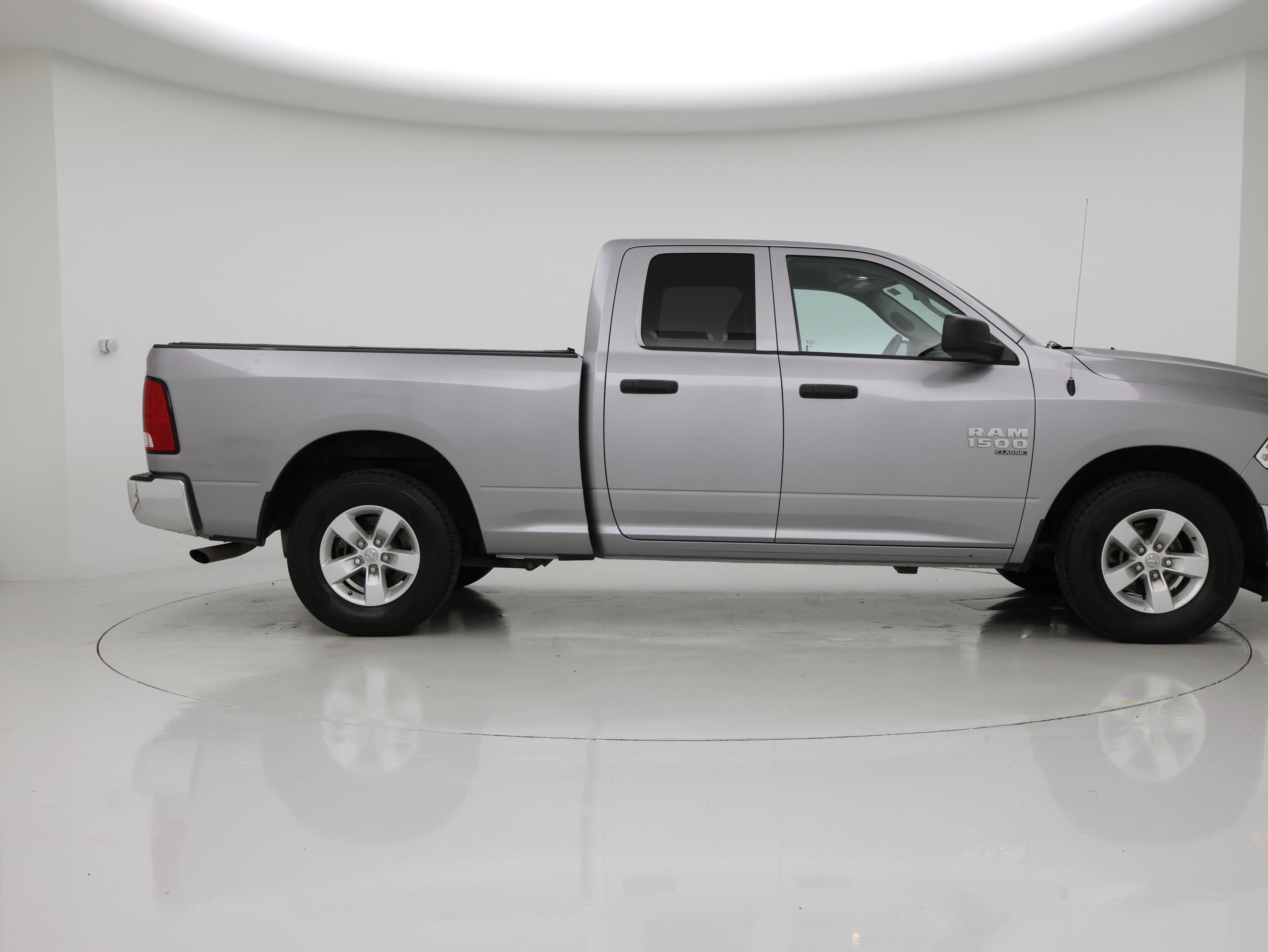 Thumbnail: 2021 RAM 1500 Classic - 7