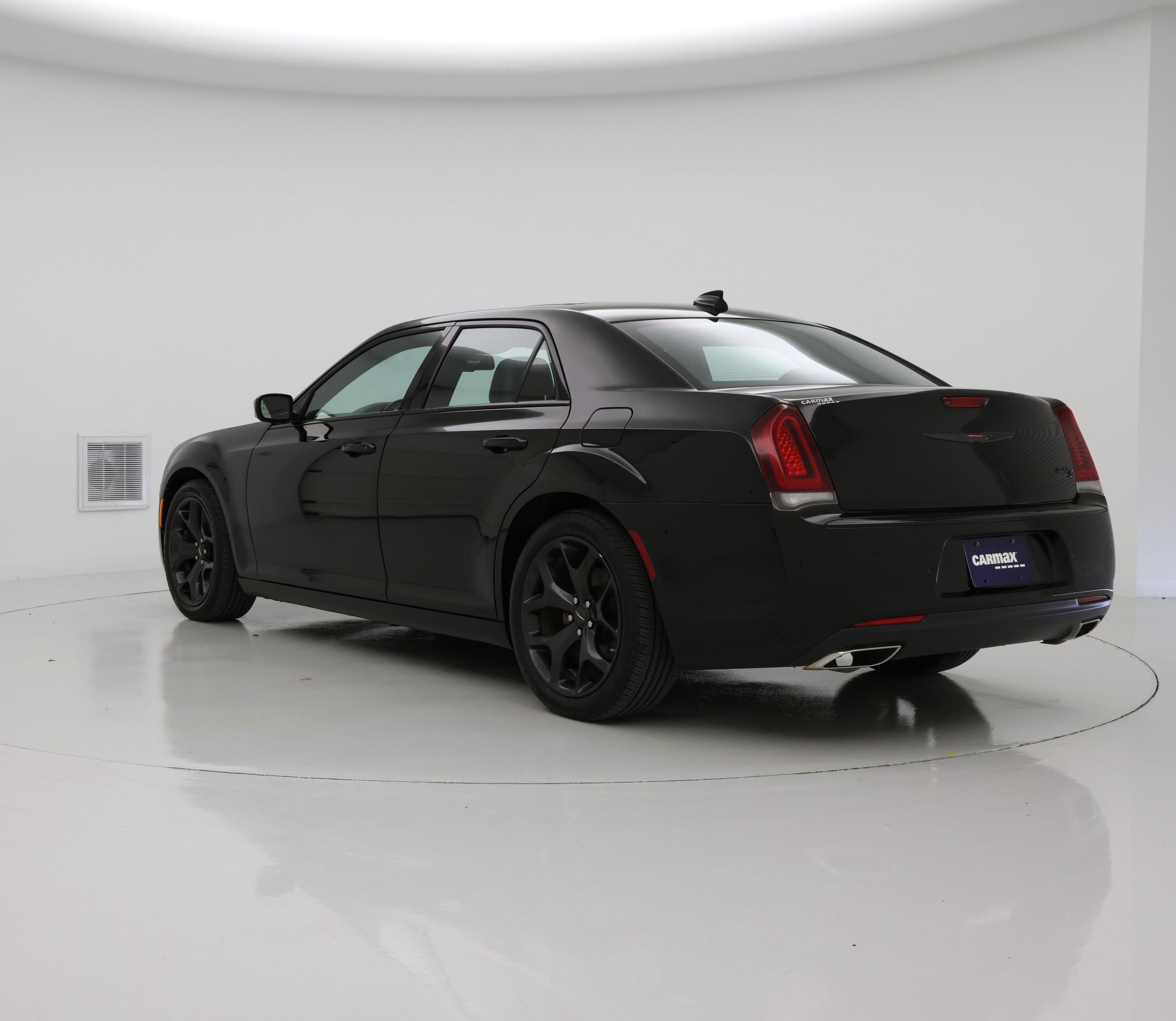 Thumbnail: 2022 Chrysler 300 - 2
