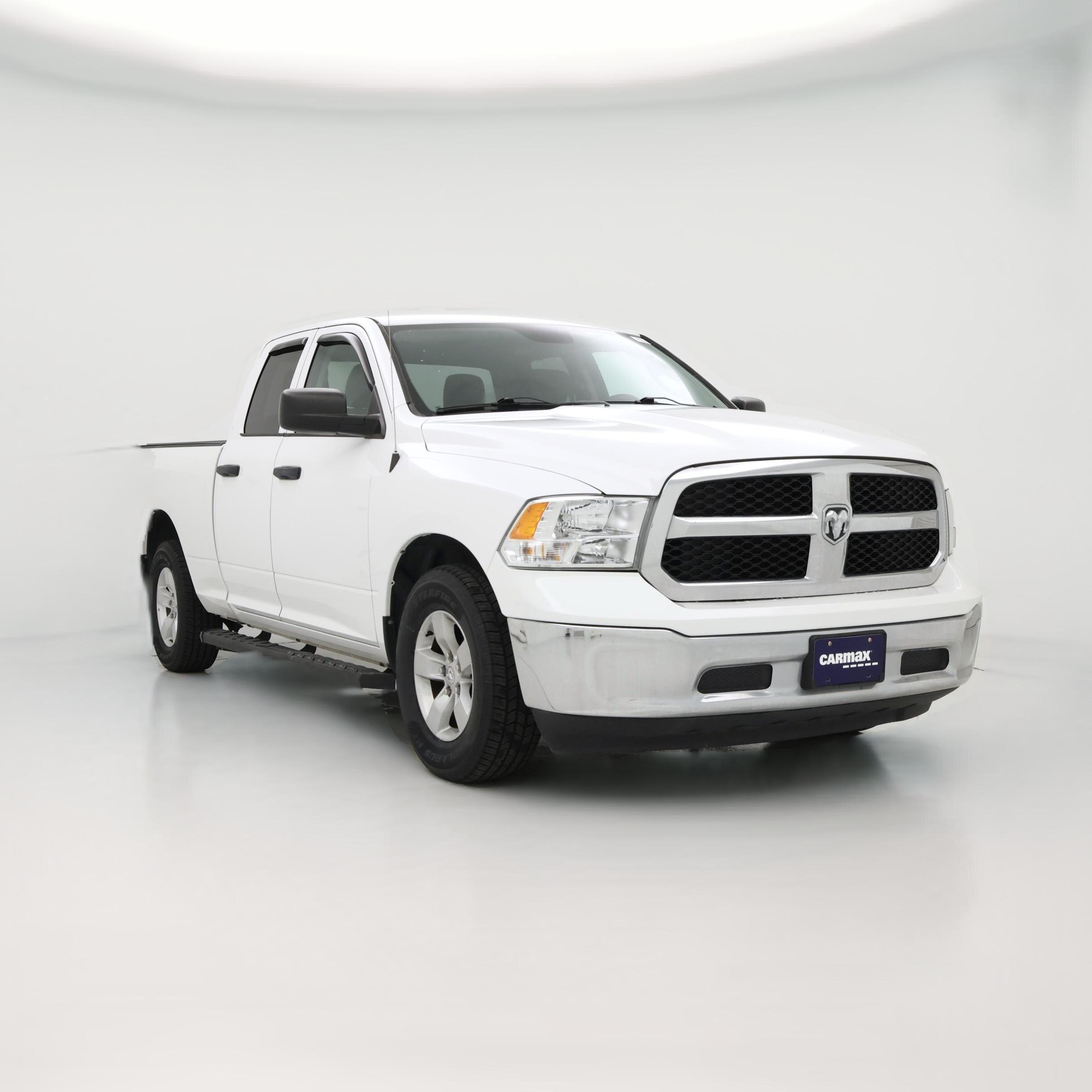 Thumbnail: 2021 RAM 1500 Classic - 1