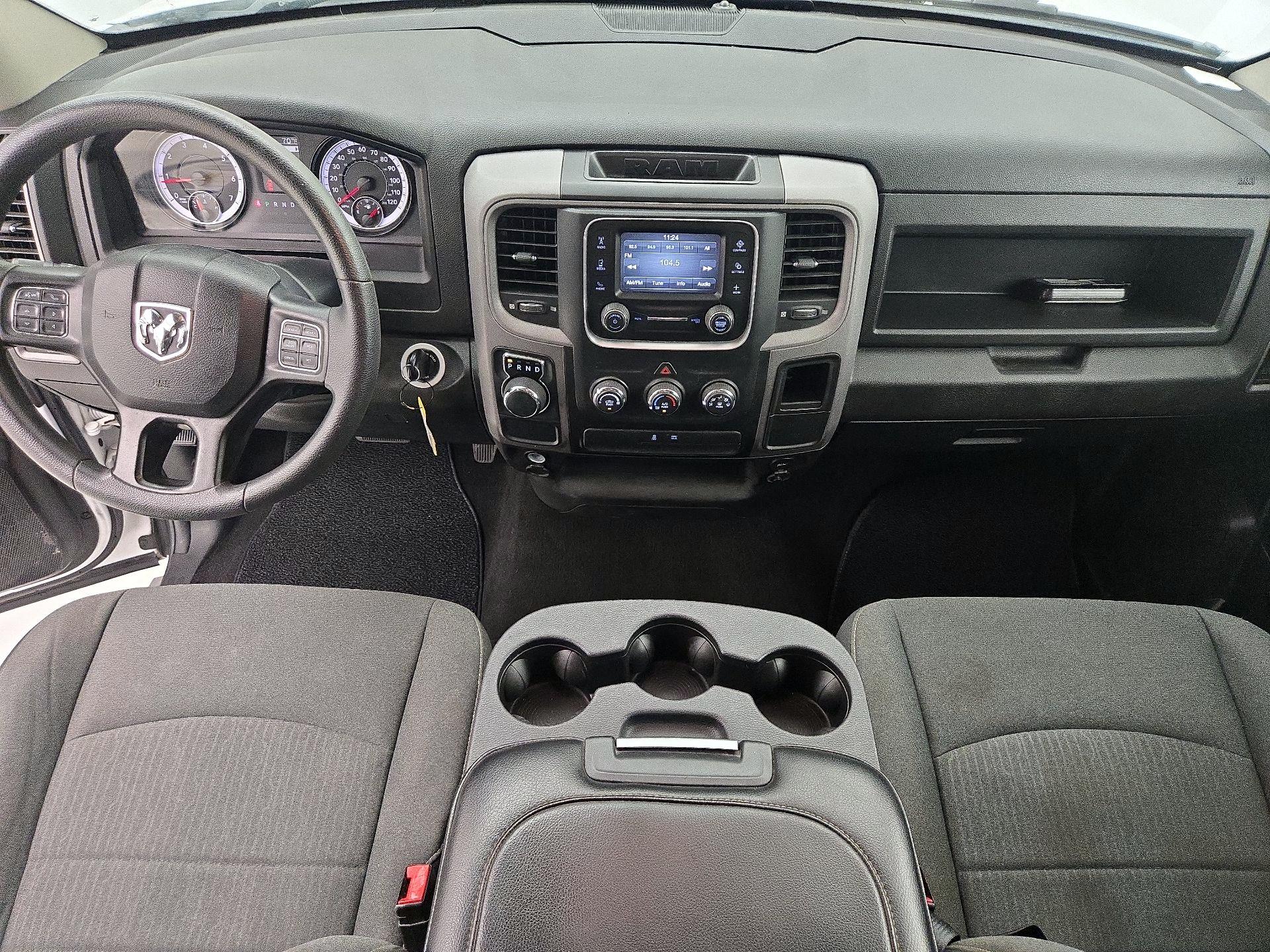 Thumbnail: 2021 RAM 1500 Classic - 9