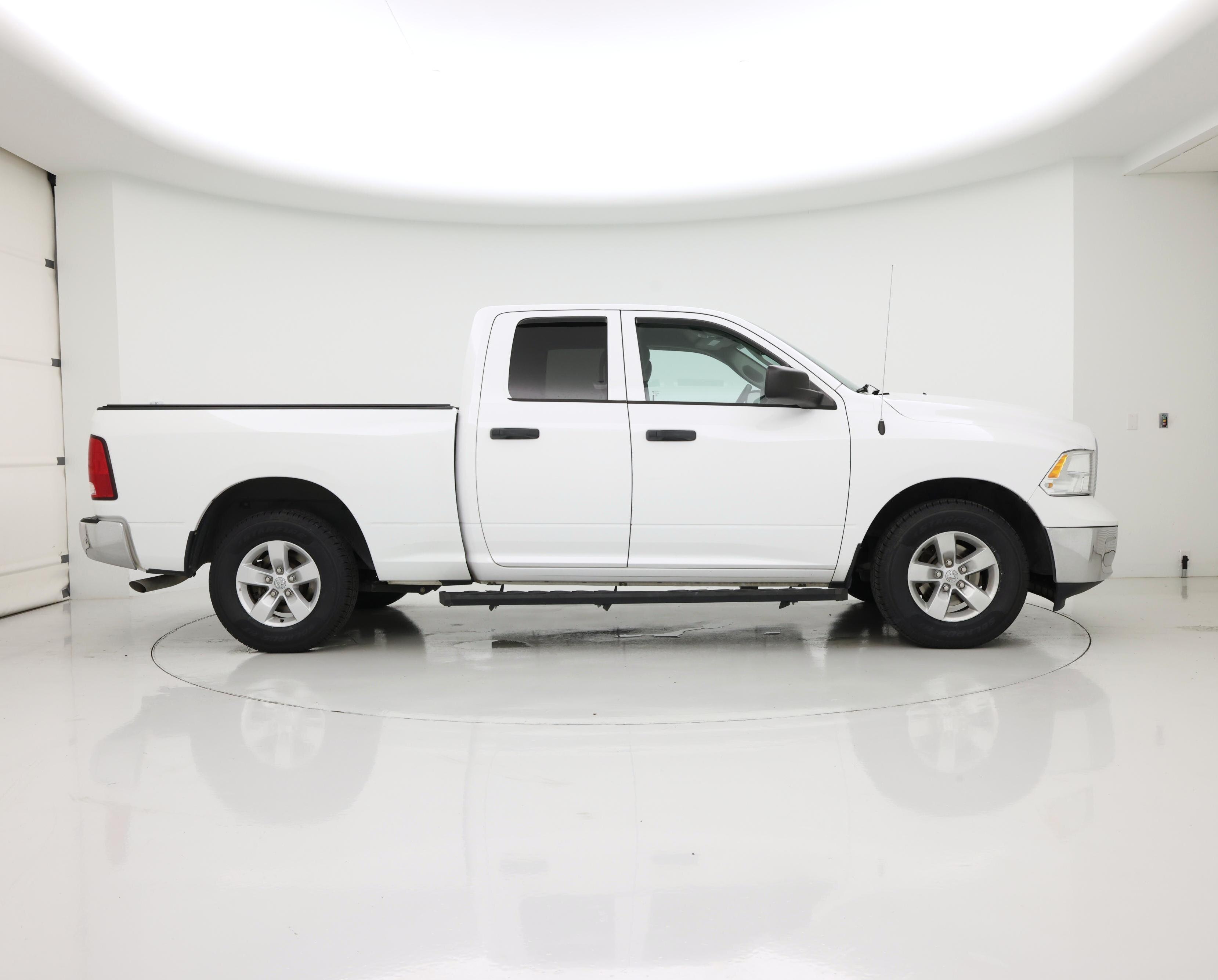 Thumbnail: 2021 RAM 1500 Classic - 7