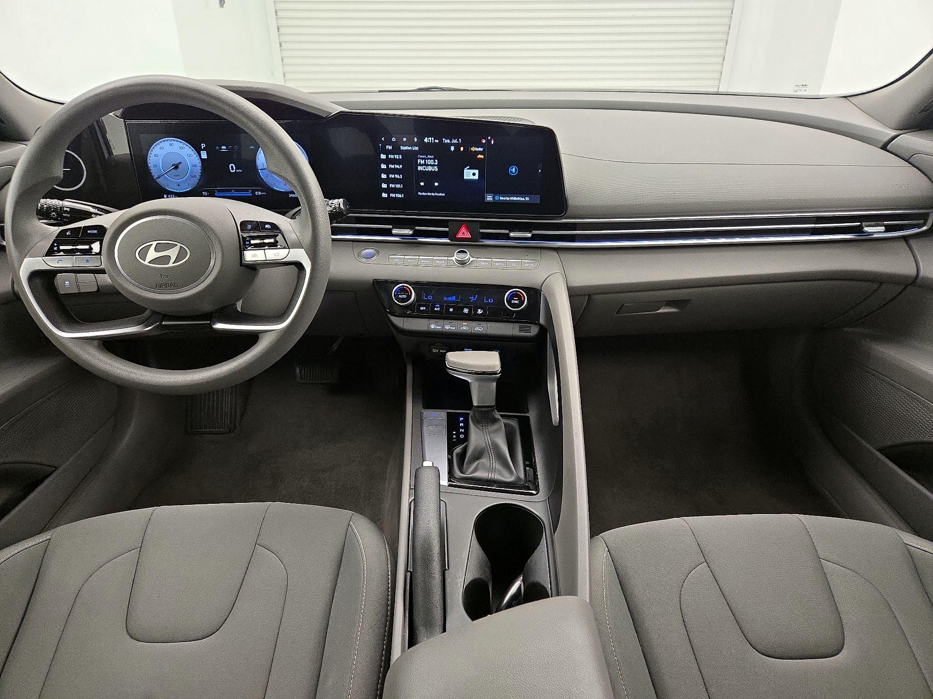Thumbnail: 2024 Hyundai Elantra - 9