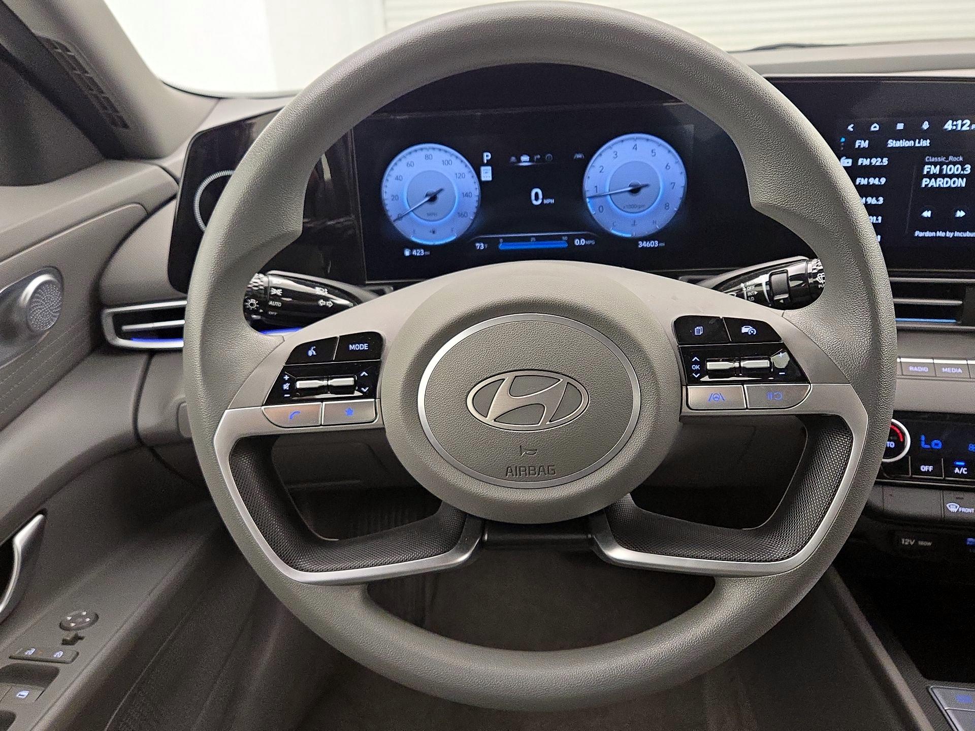 Thumbnail: 2024 Hyundai Elantra - 10