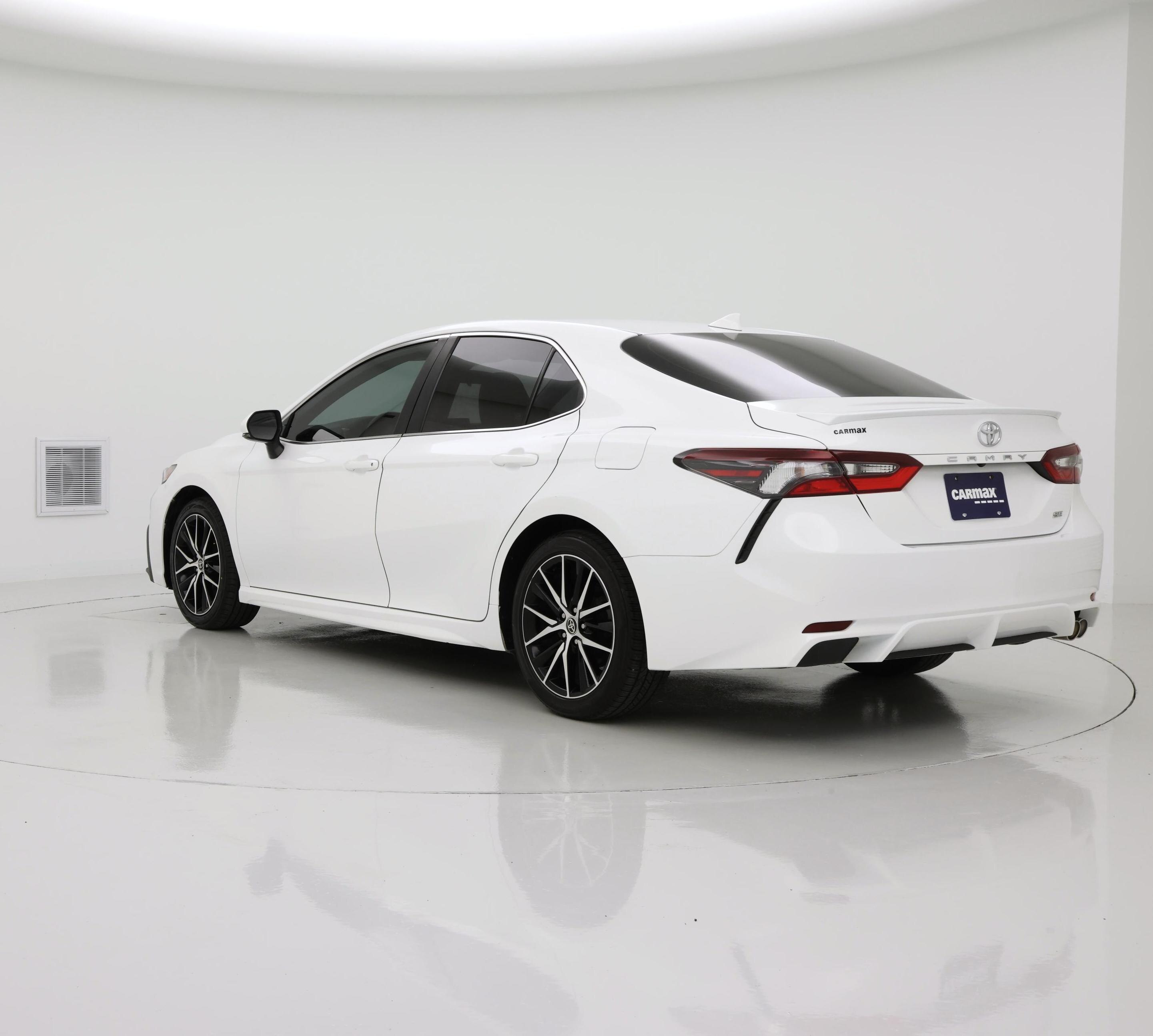 Thumbnail: 2022 Toyota Camry - 2