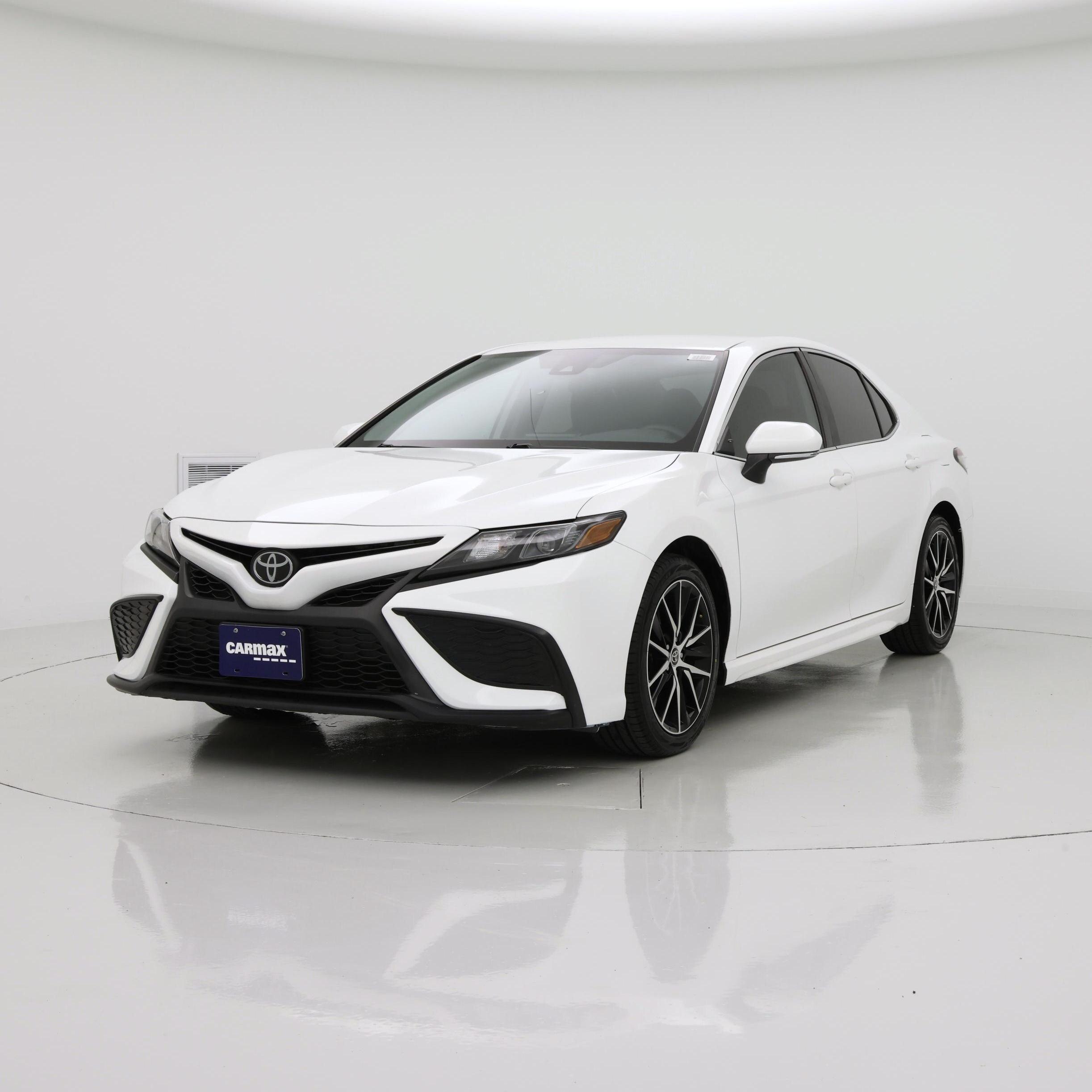 Thumbnail: 2022 Toyota Camry - 4