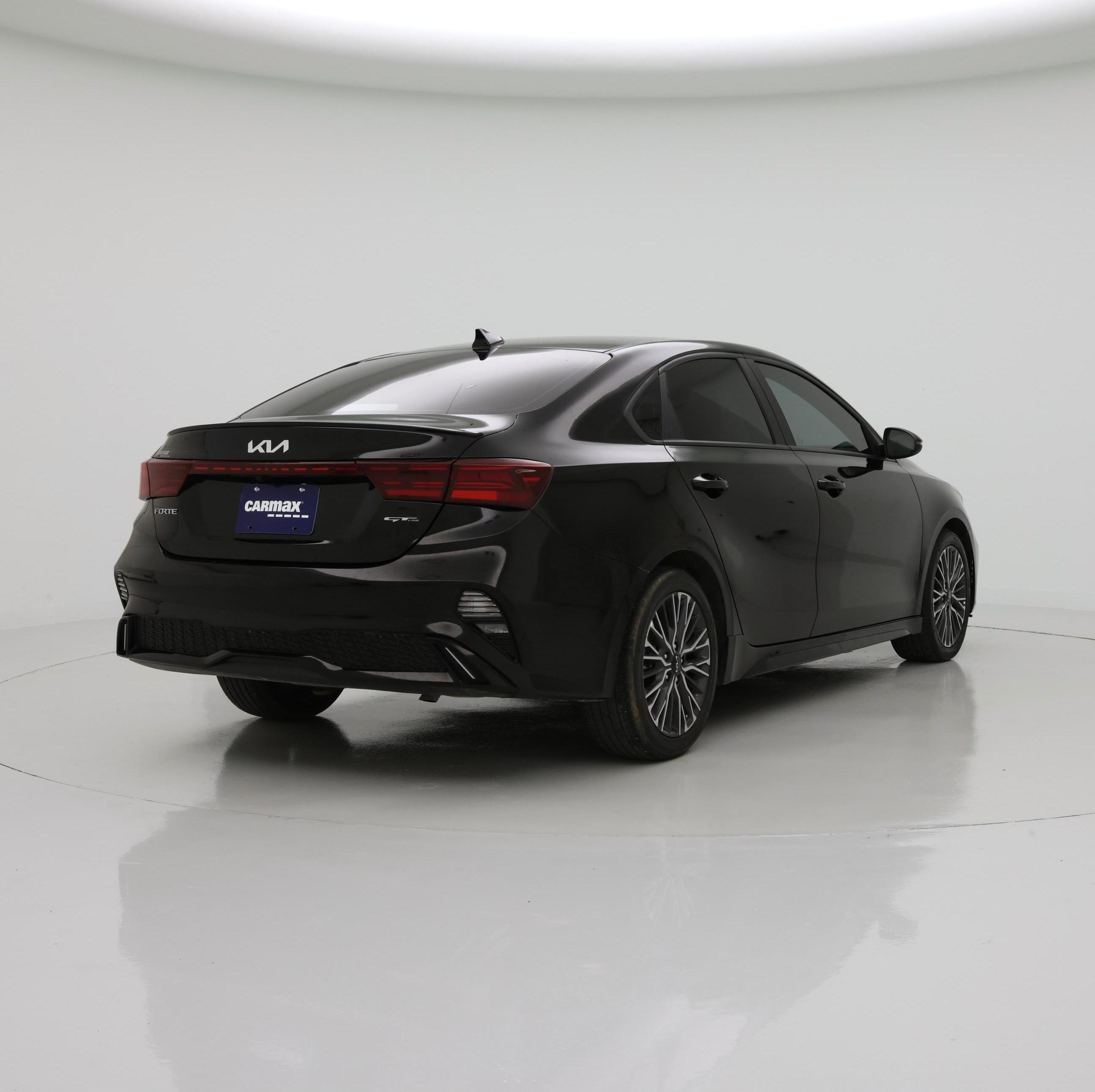 Thumbnail: 2023 Kia Forte - 8
