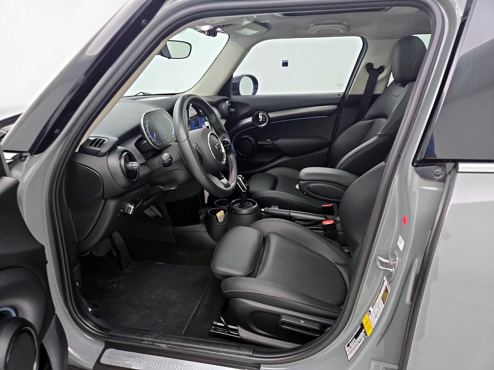 Thumbnail: 2023 MINI Cooper Hardtop - 11