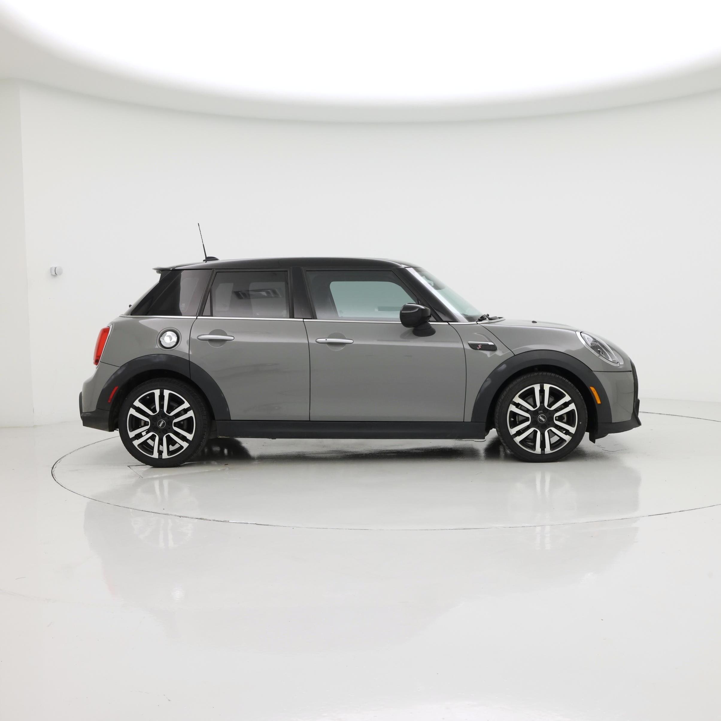 Thumbnail: 2023 MINI Cooper Hardtop - 7