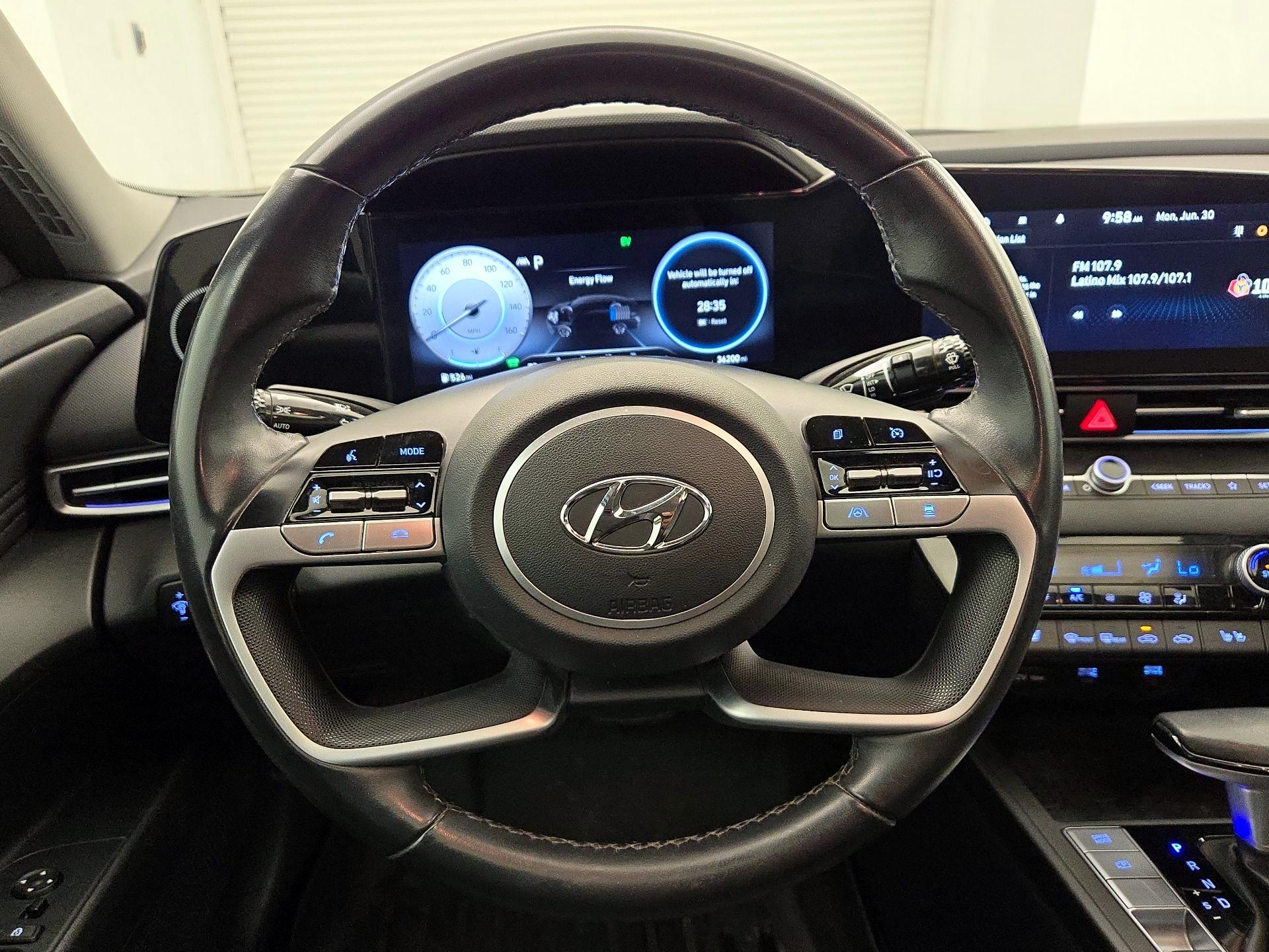 Thumbnail: 2023 Hyundai Elantra - 10