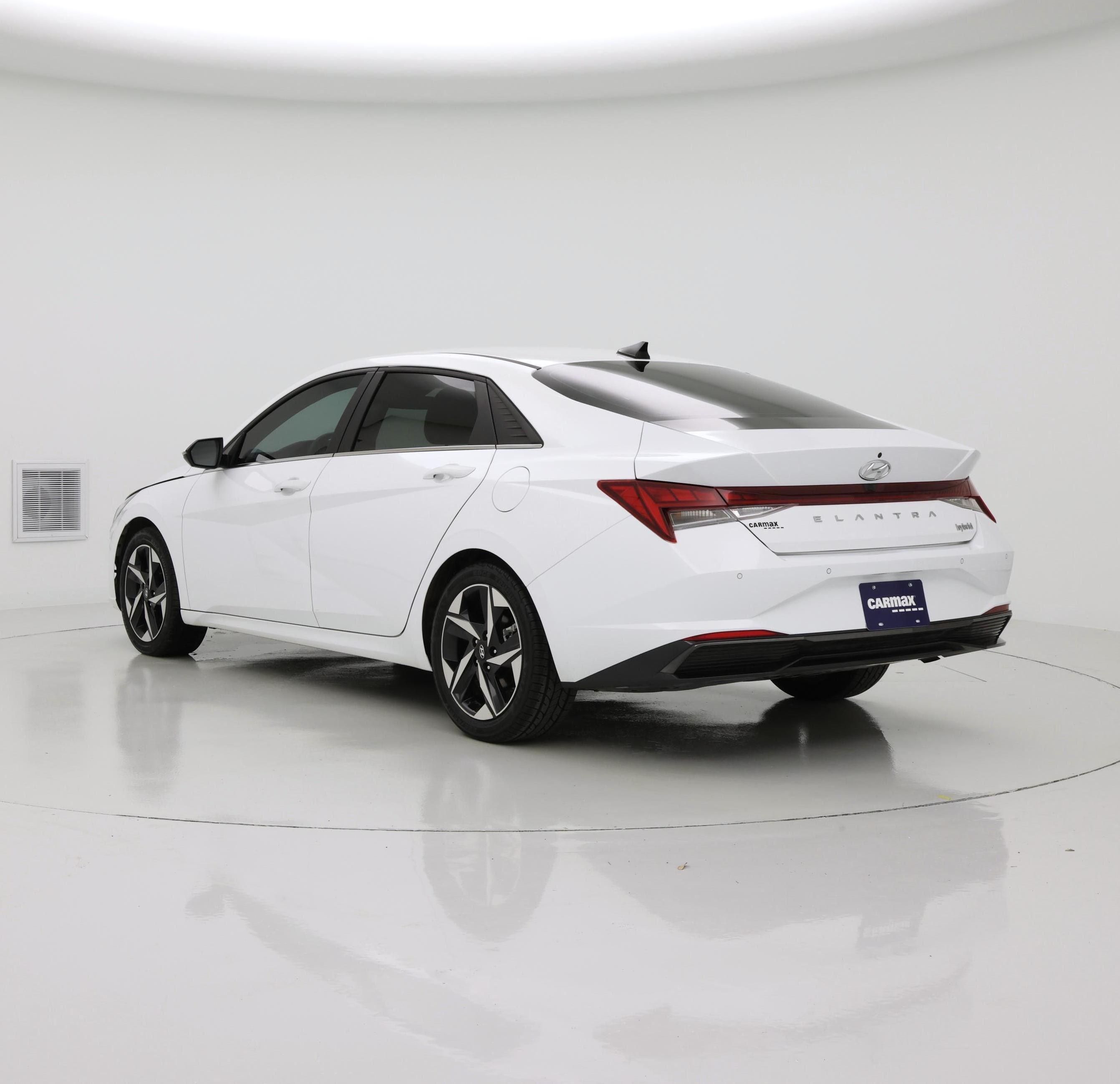 Thumbnail: 2023 Hyundai Elantra - 2