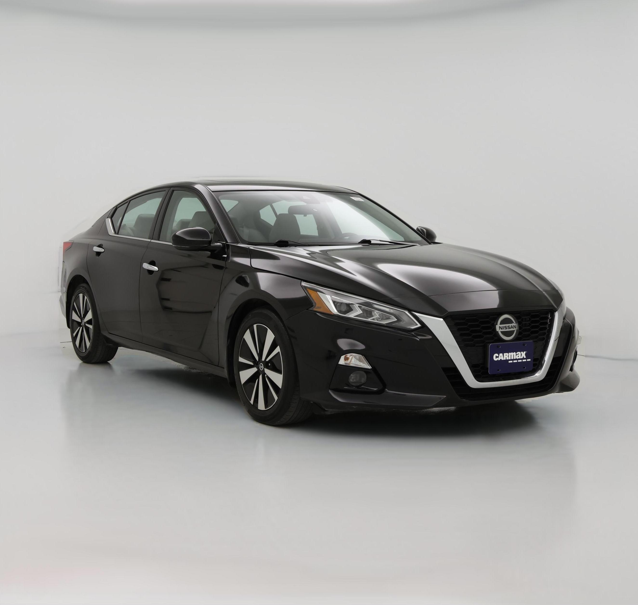Thumbnail: 2022 Nissan Altima - 1
