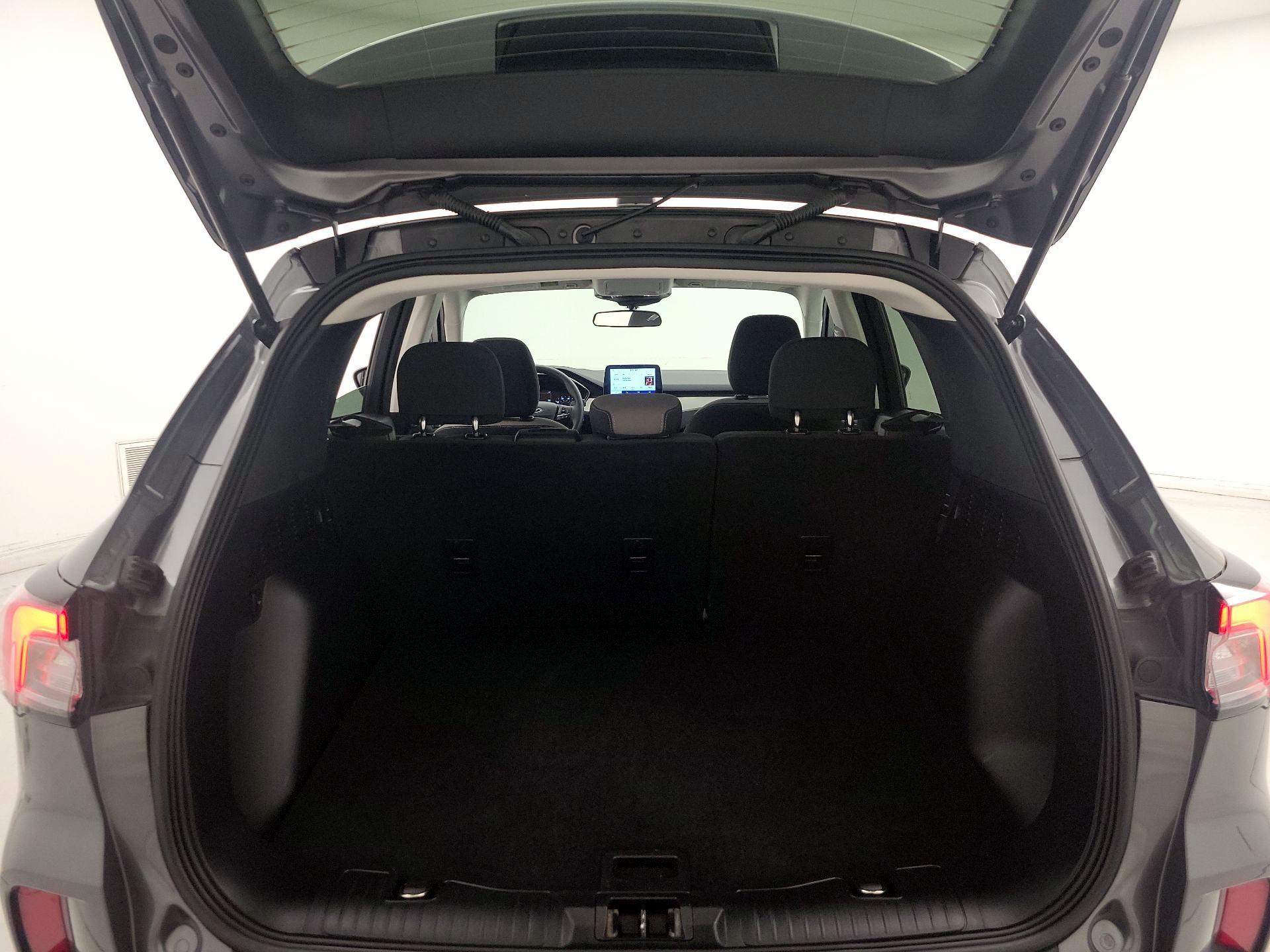 Thumbnail: 2021 Ford Escape - 20