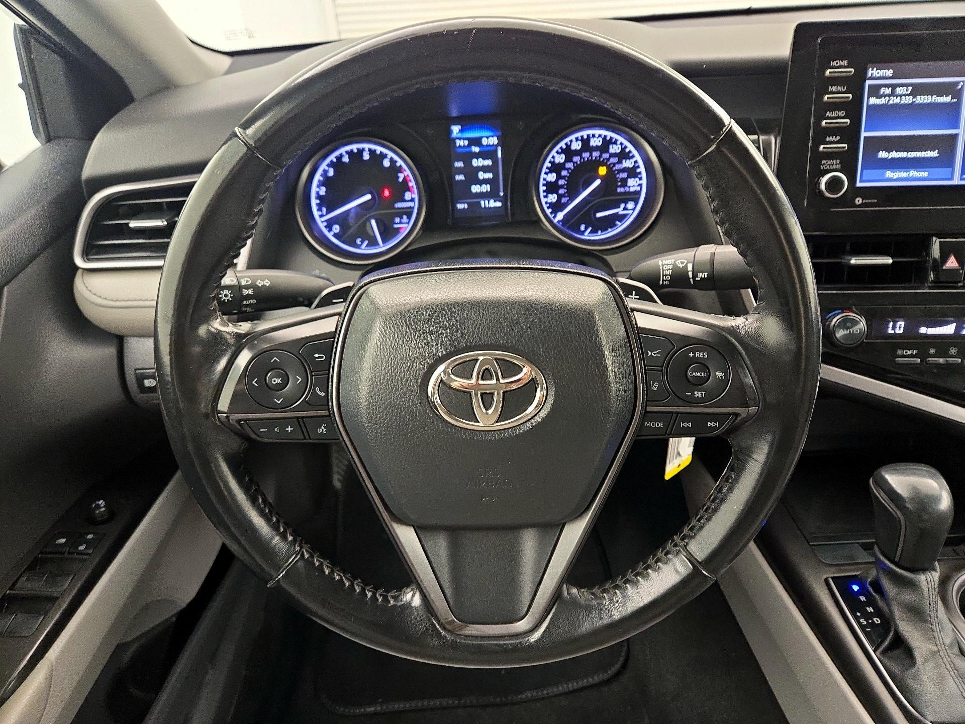 Thumbnail: 2022 Toyota Camry - 10