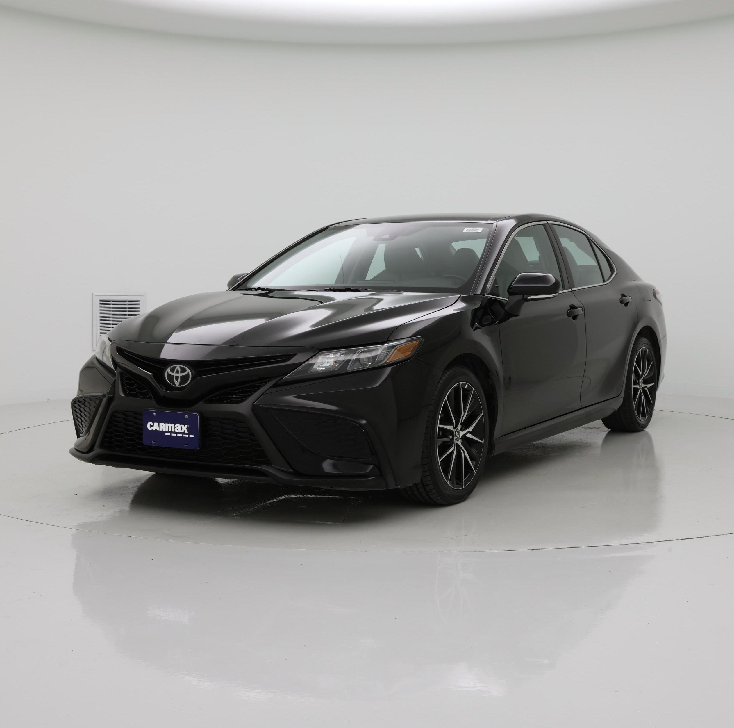 Thumbnail: 2022 Toyota Camry - 4
