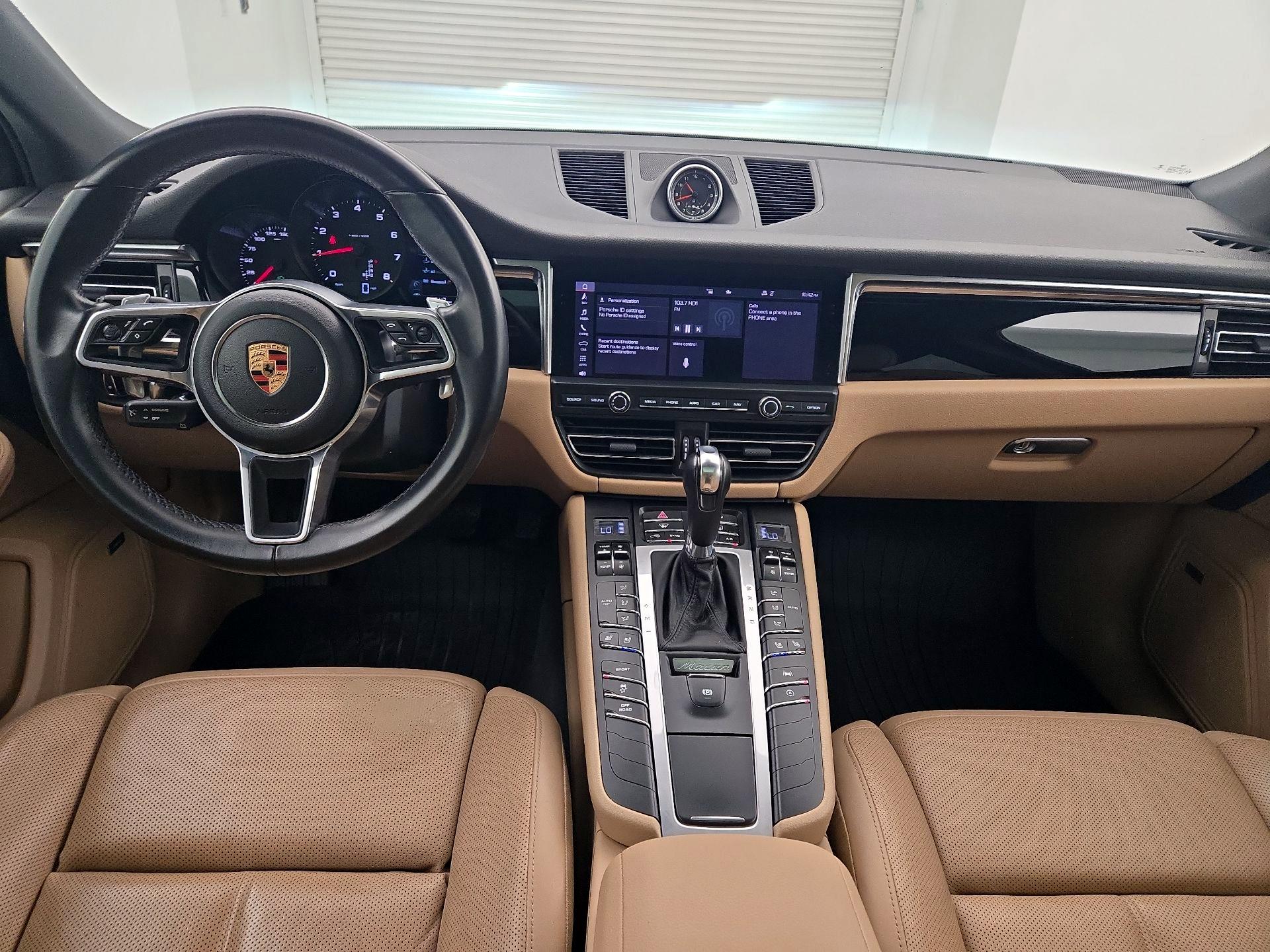 Thumbnail: 2020 Porsche Macan - 9