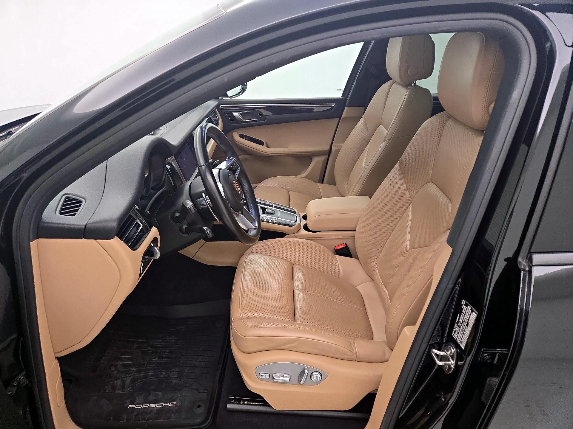 Thumbnail: 2020 Porsche Macan - 11