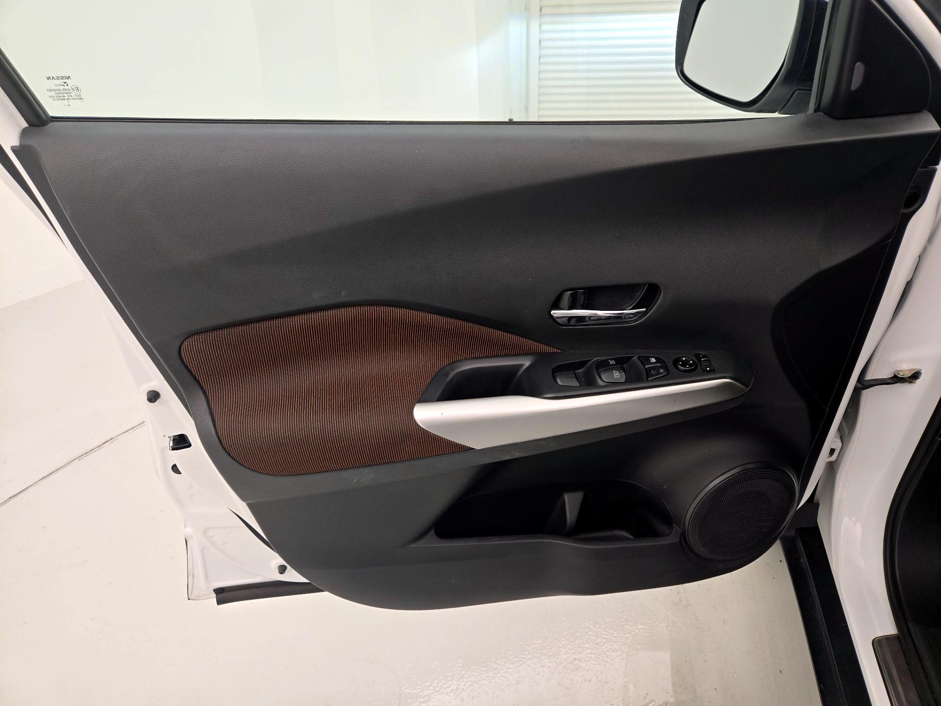 Thumbnail: 2020 Nissan Kicks - 12
