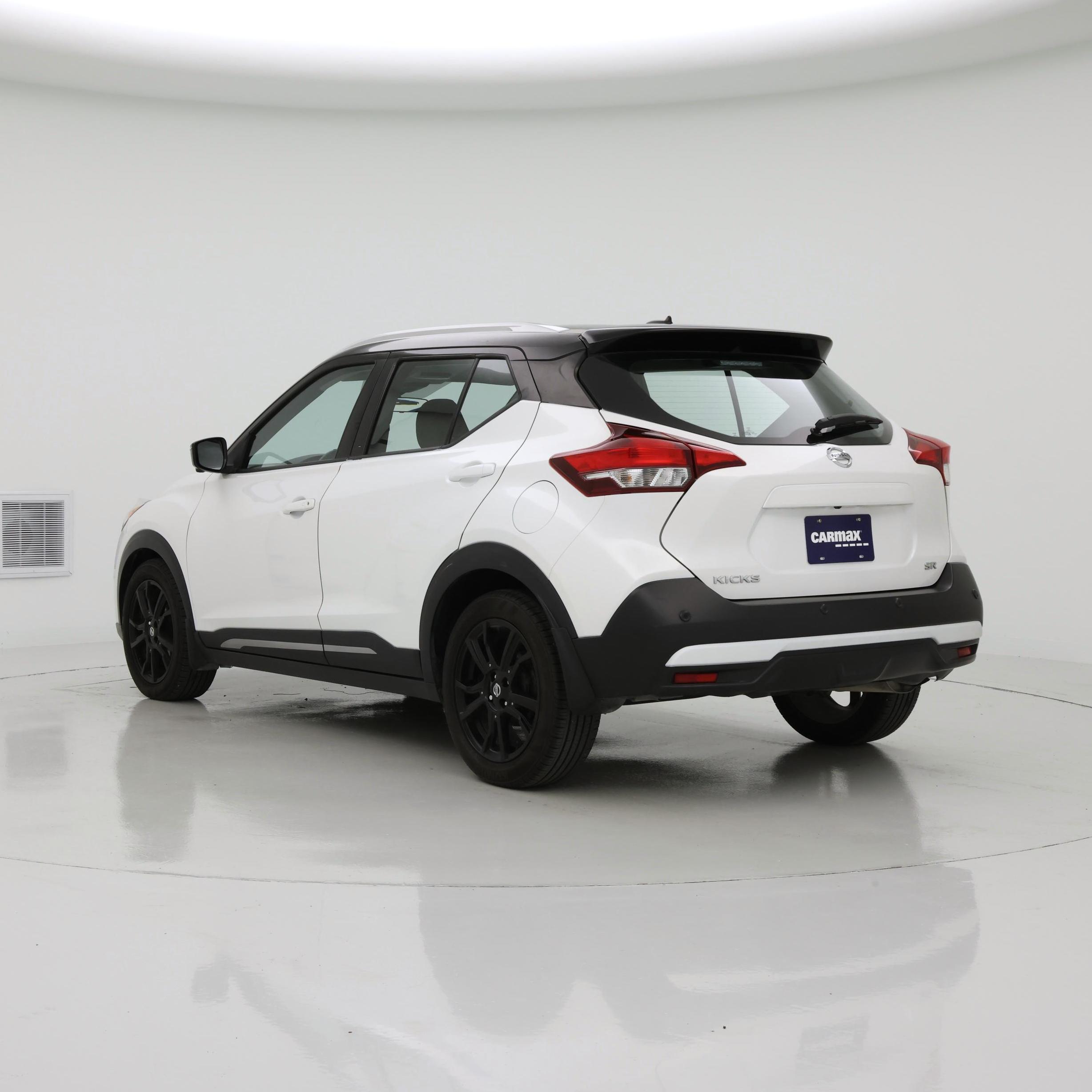 Thumbnail: 2020 Nissan Kicks - 2
