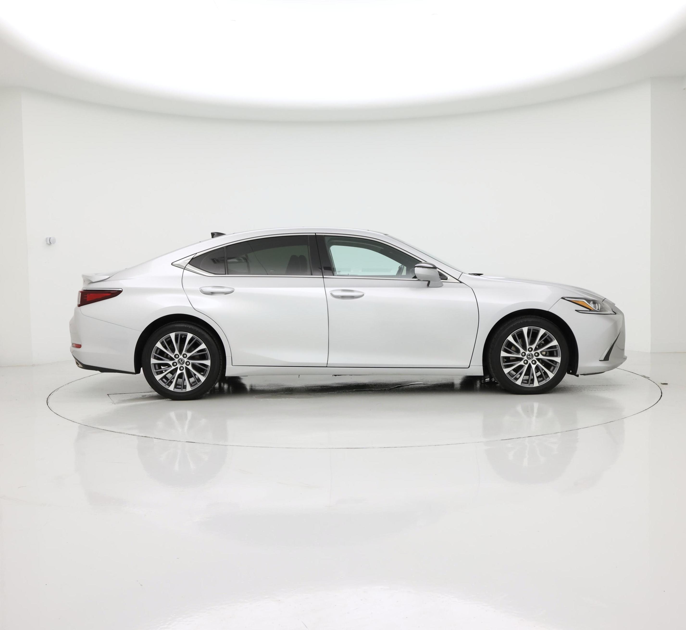 Thumbnail: 2021 Lexus ES - 7